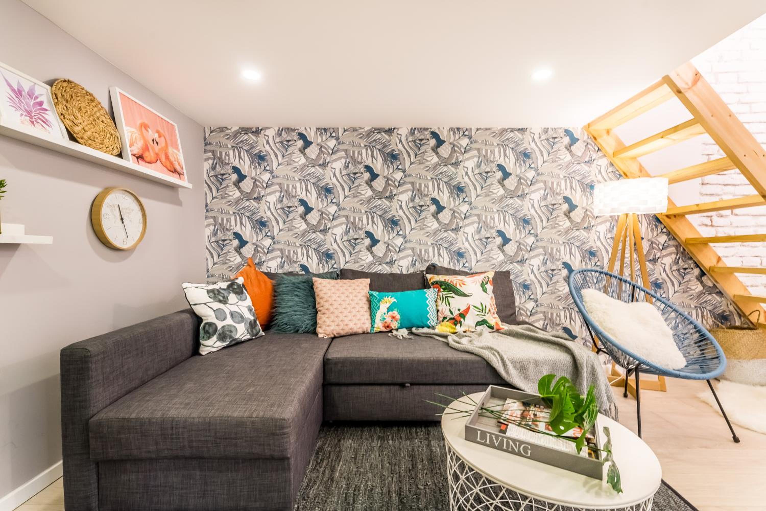 Chic Loft with Toucan Wallpaper and Airy Vibes view 4