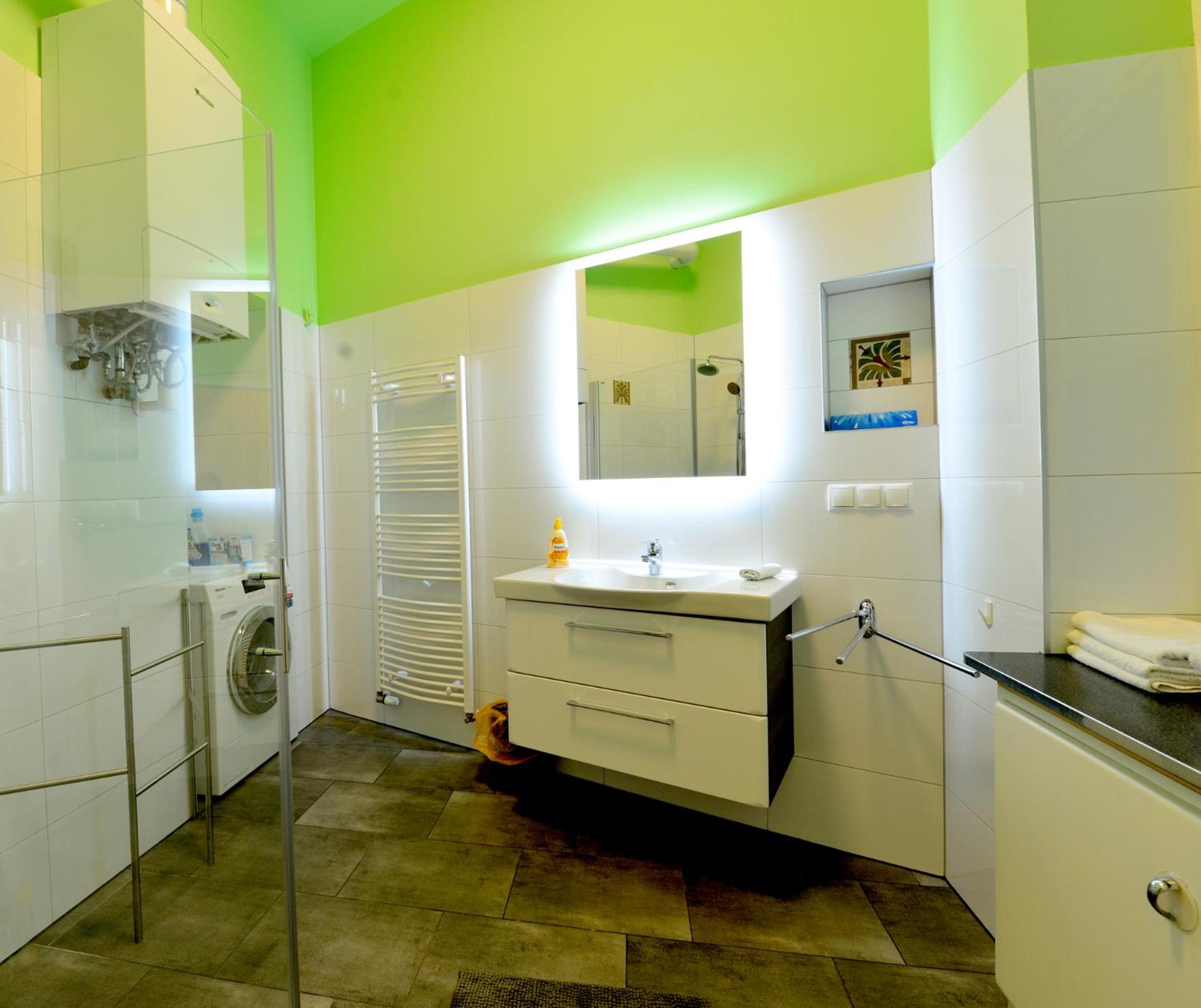 Stylish, Cosy & Central