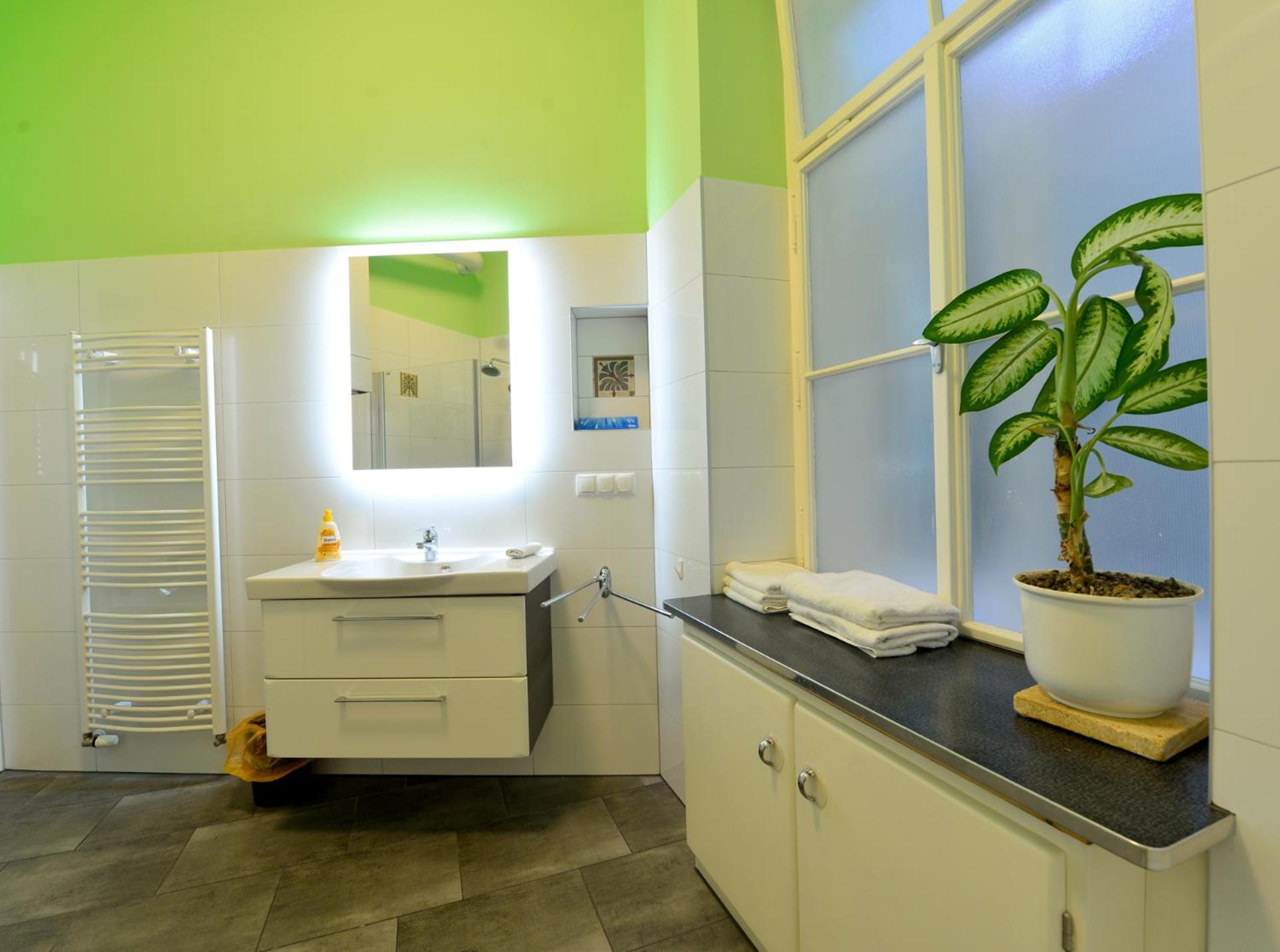 Stylish, Cosy & Central