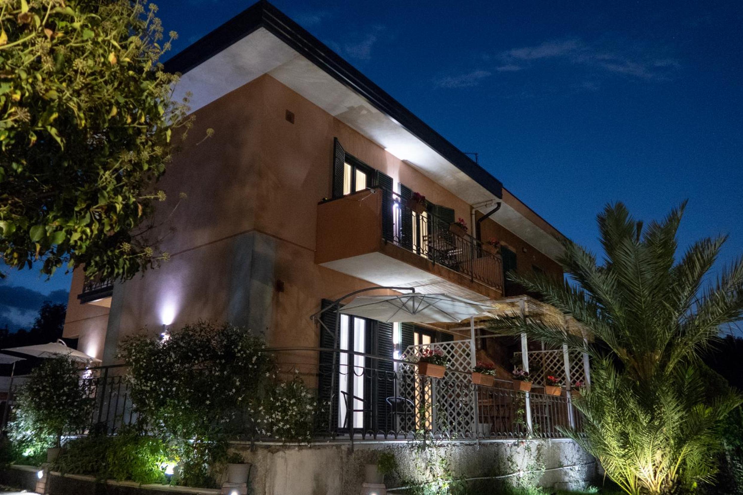 UP&B Rooms Catania en Mascalucia