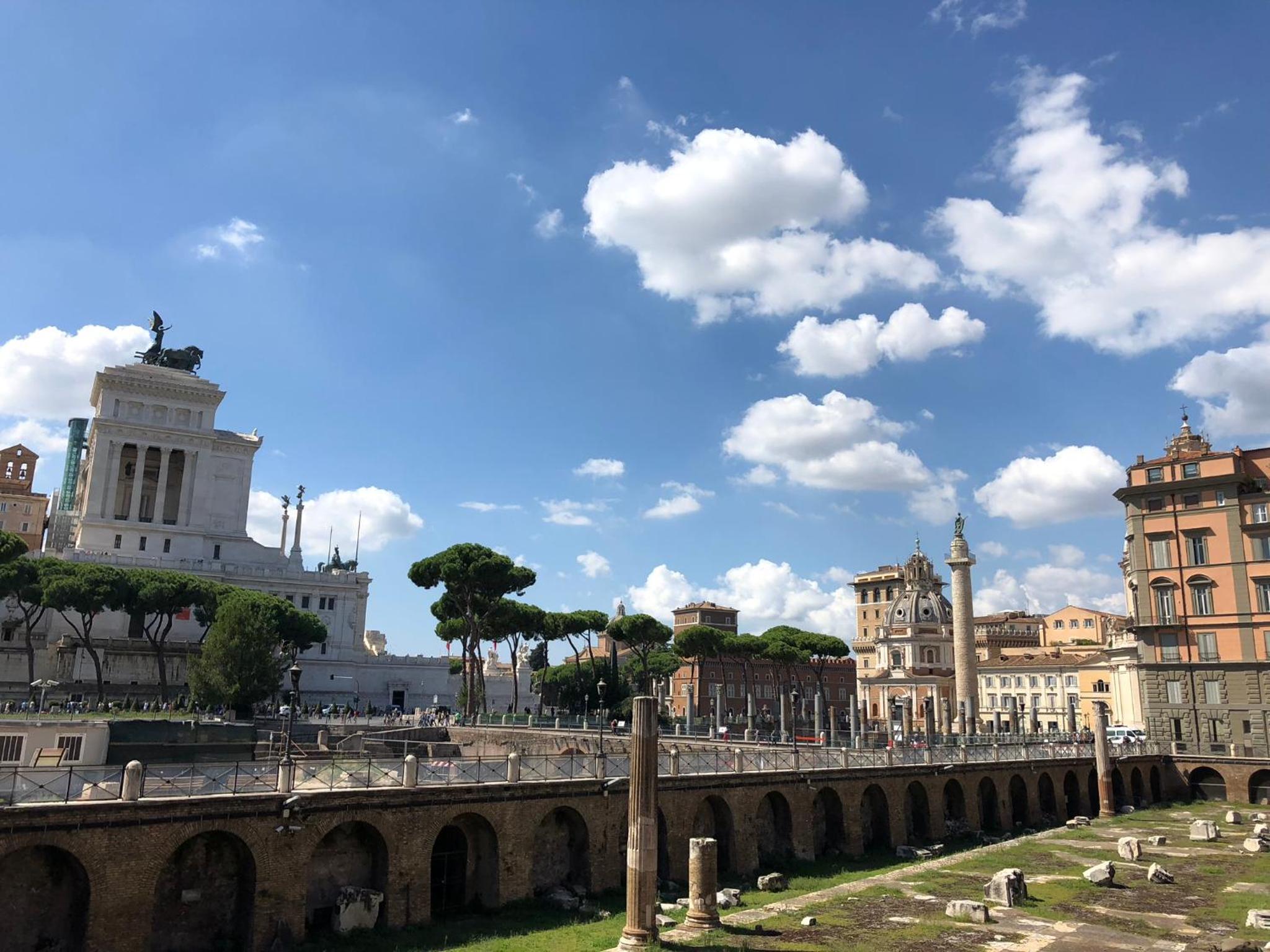 RHOMENJOY Open Space Colosseo