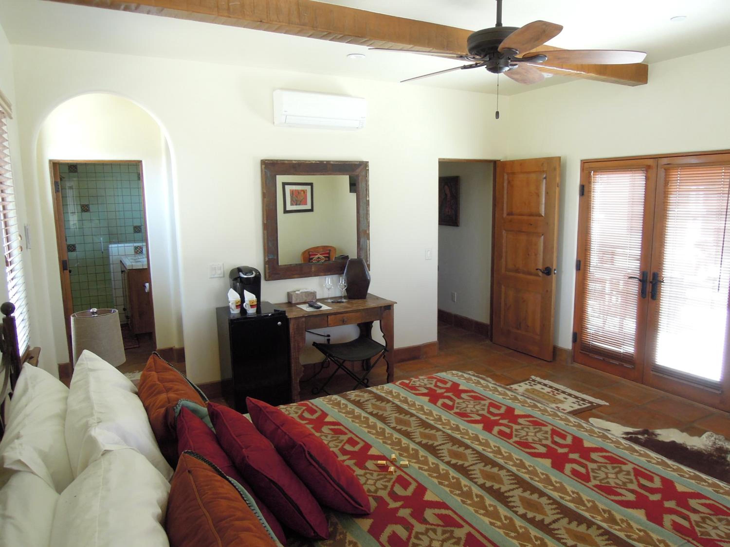 Croad Vineyards - The Inn