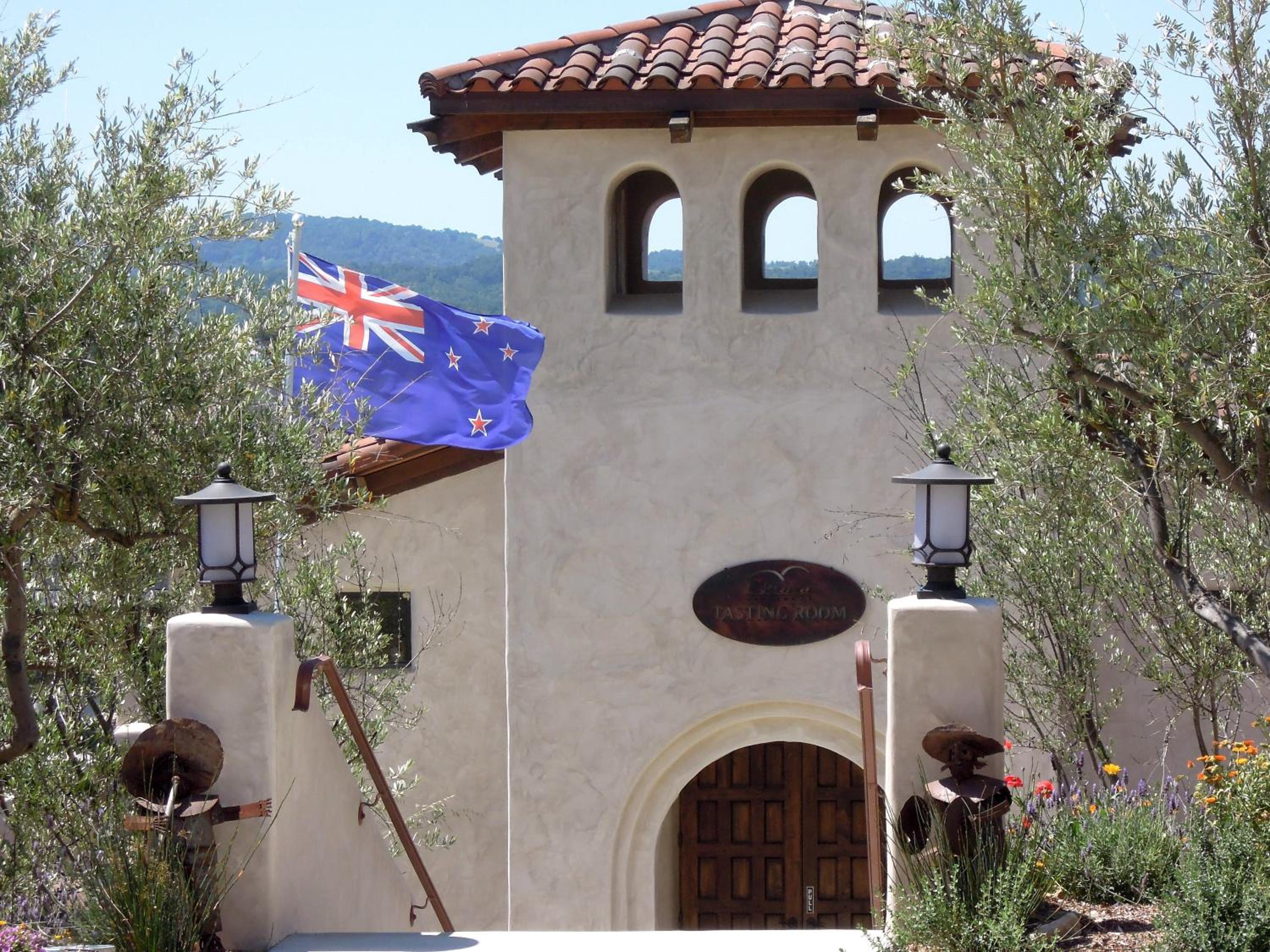 Croad Vineyards - The Inn