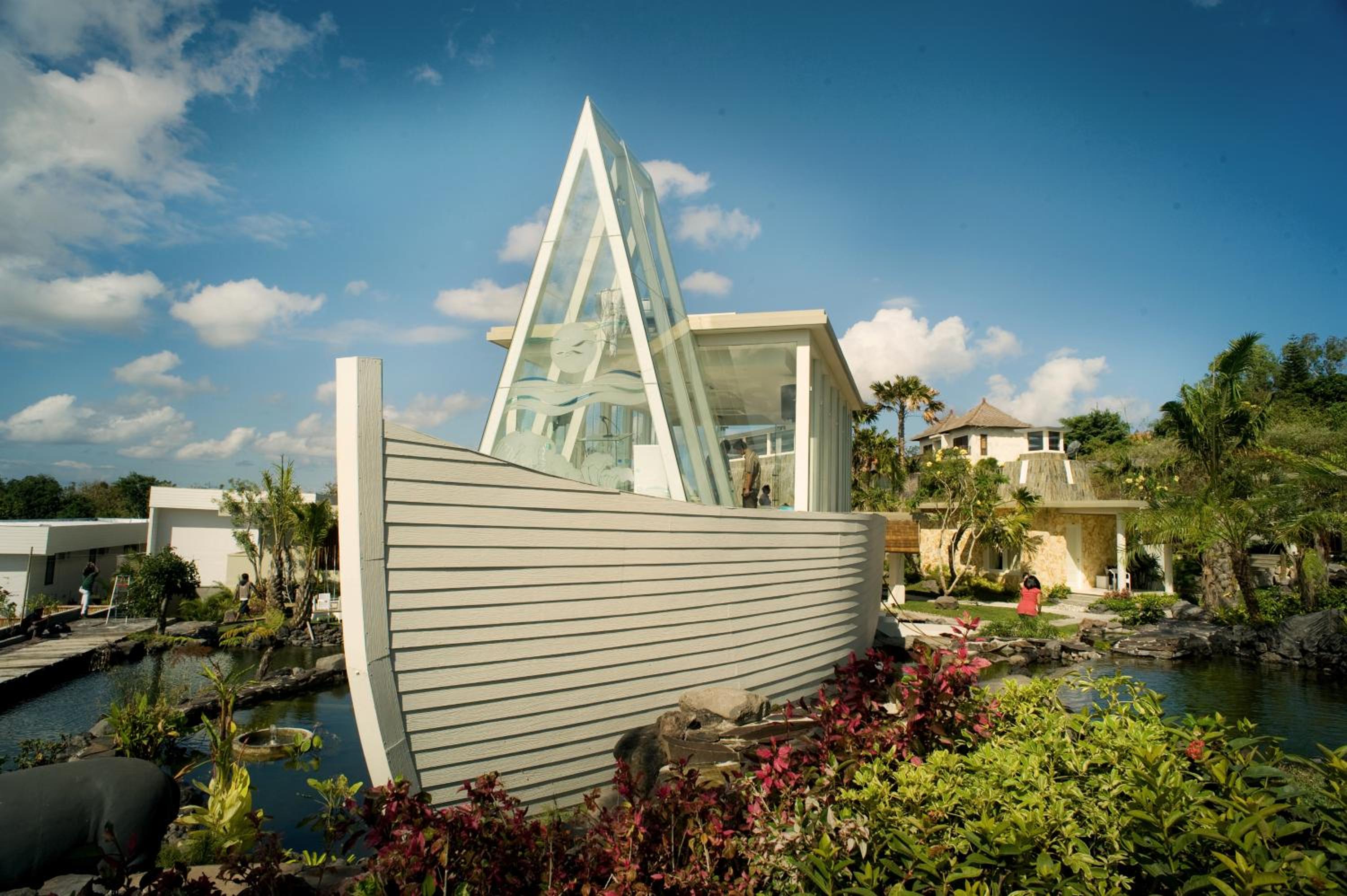 Hotel Noah Villa and Chapel - Image 1