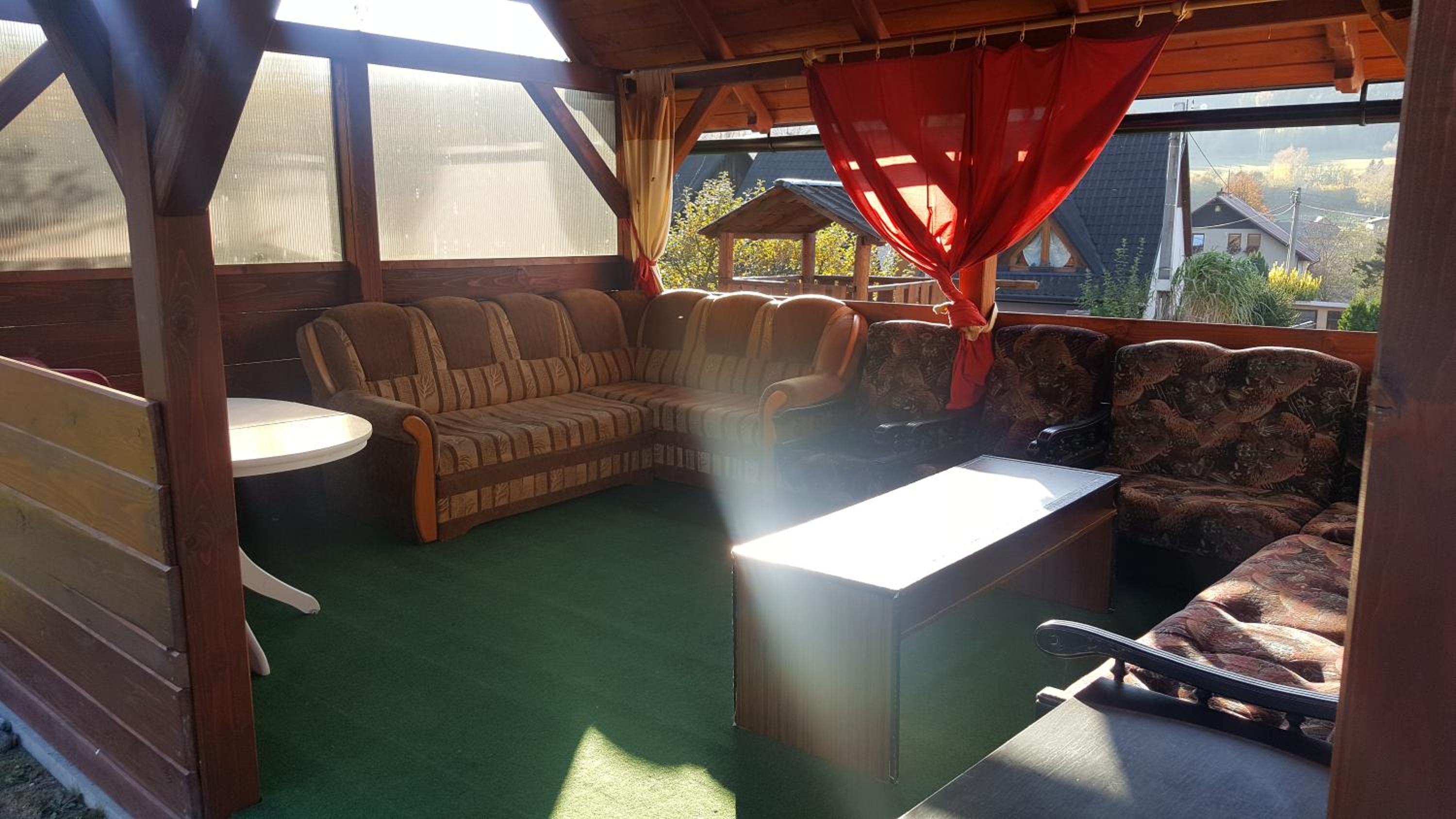 Apartmány u tenisového kurtu