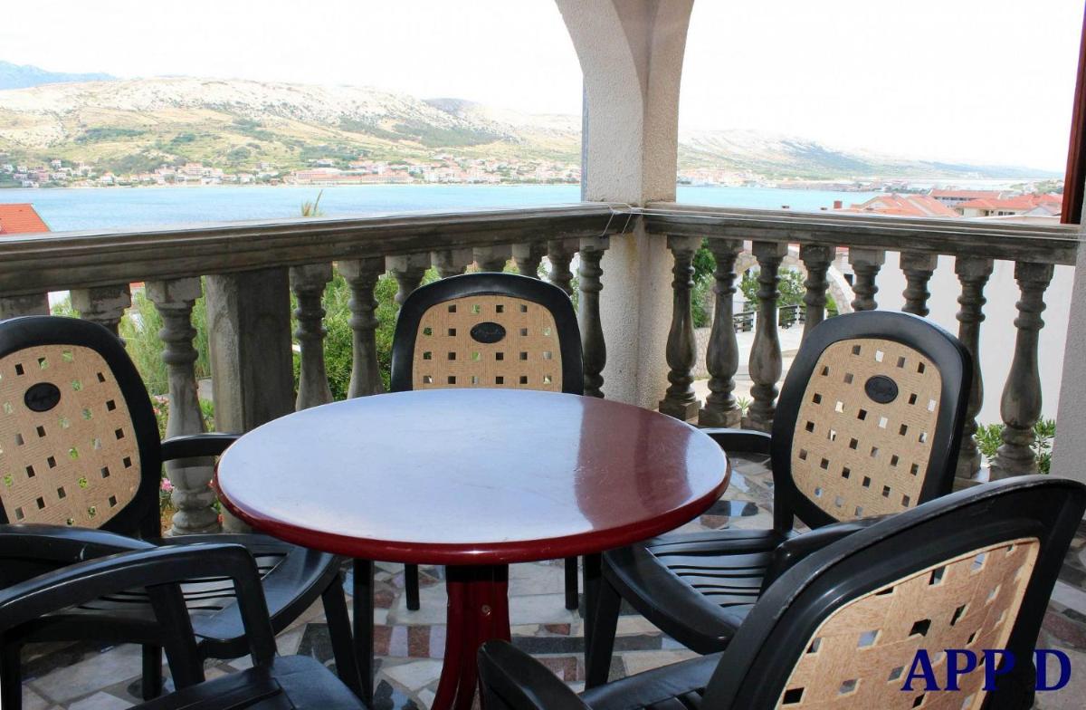 Apartments Dar - beautiful garden view 2