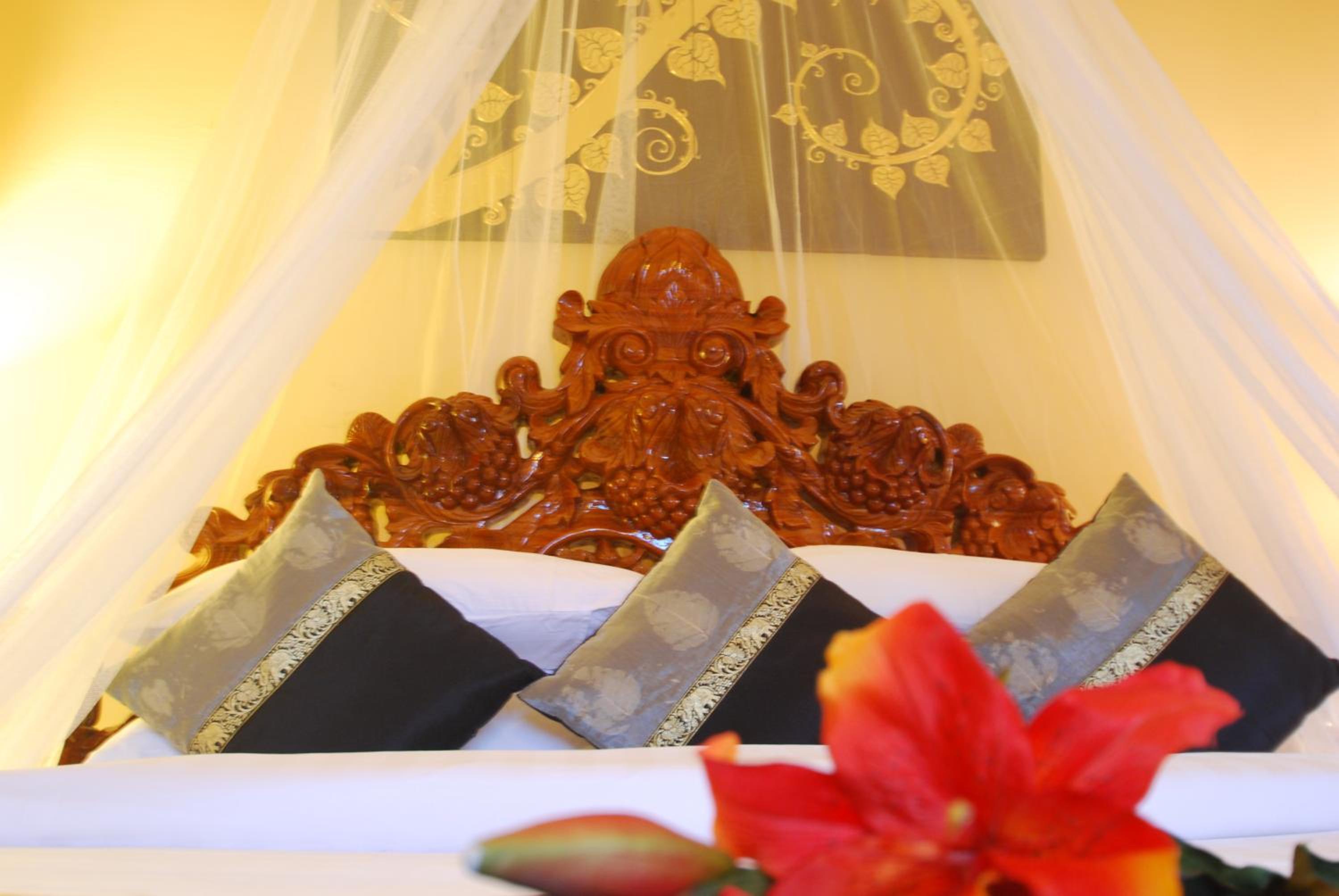 Shining Angkor Apartment Hotel
