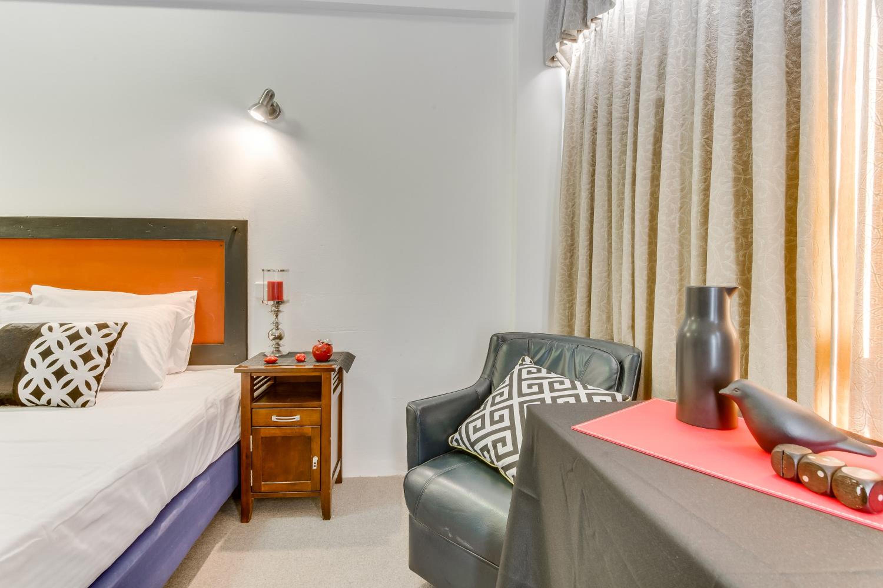 Rockhampton Riverside Central Hotel Official