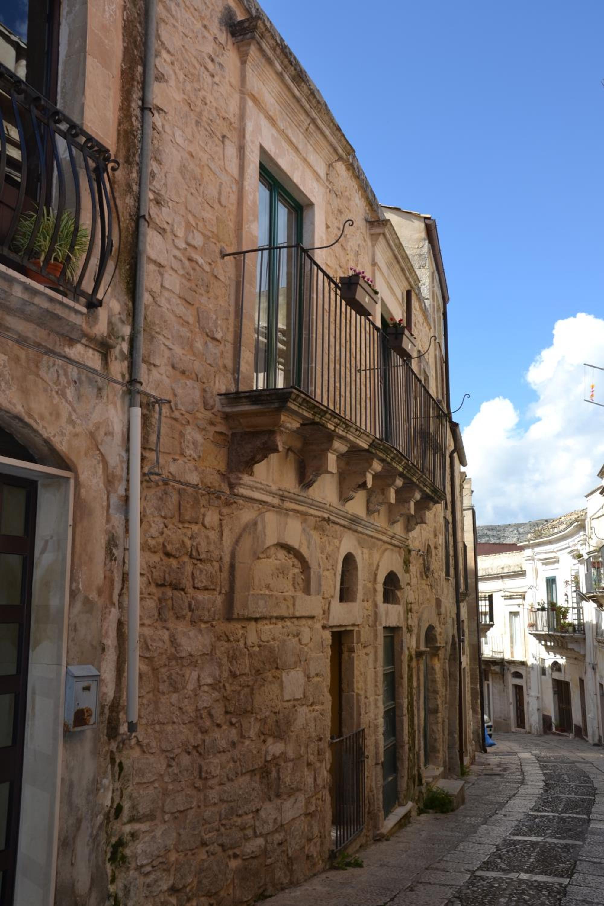 PIETRAVIVA view 4