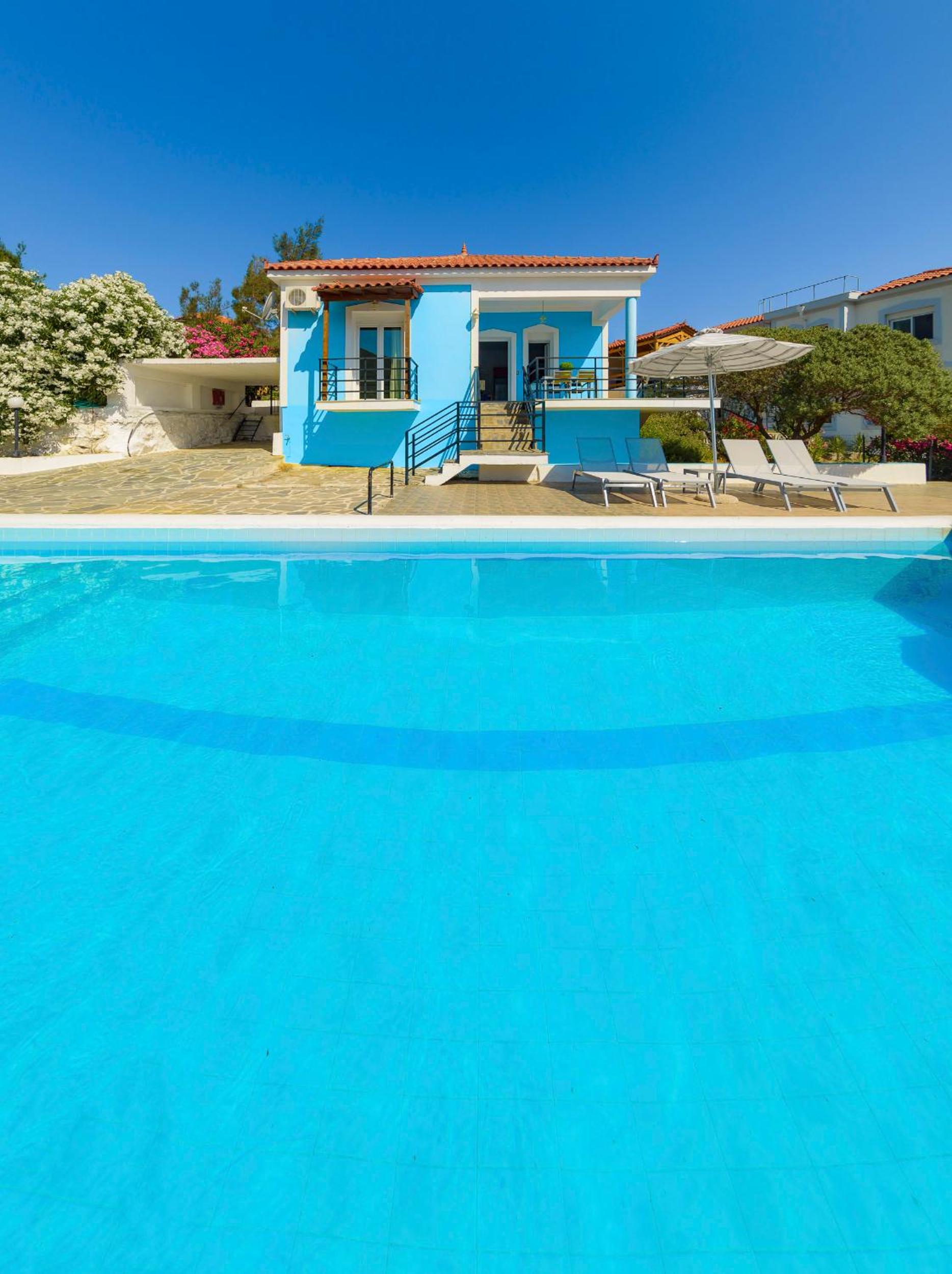 Mouzakis Villas