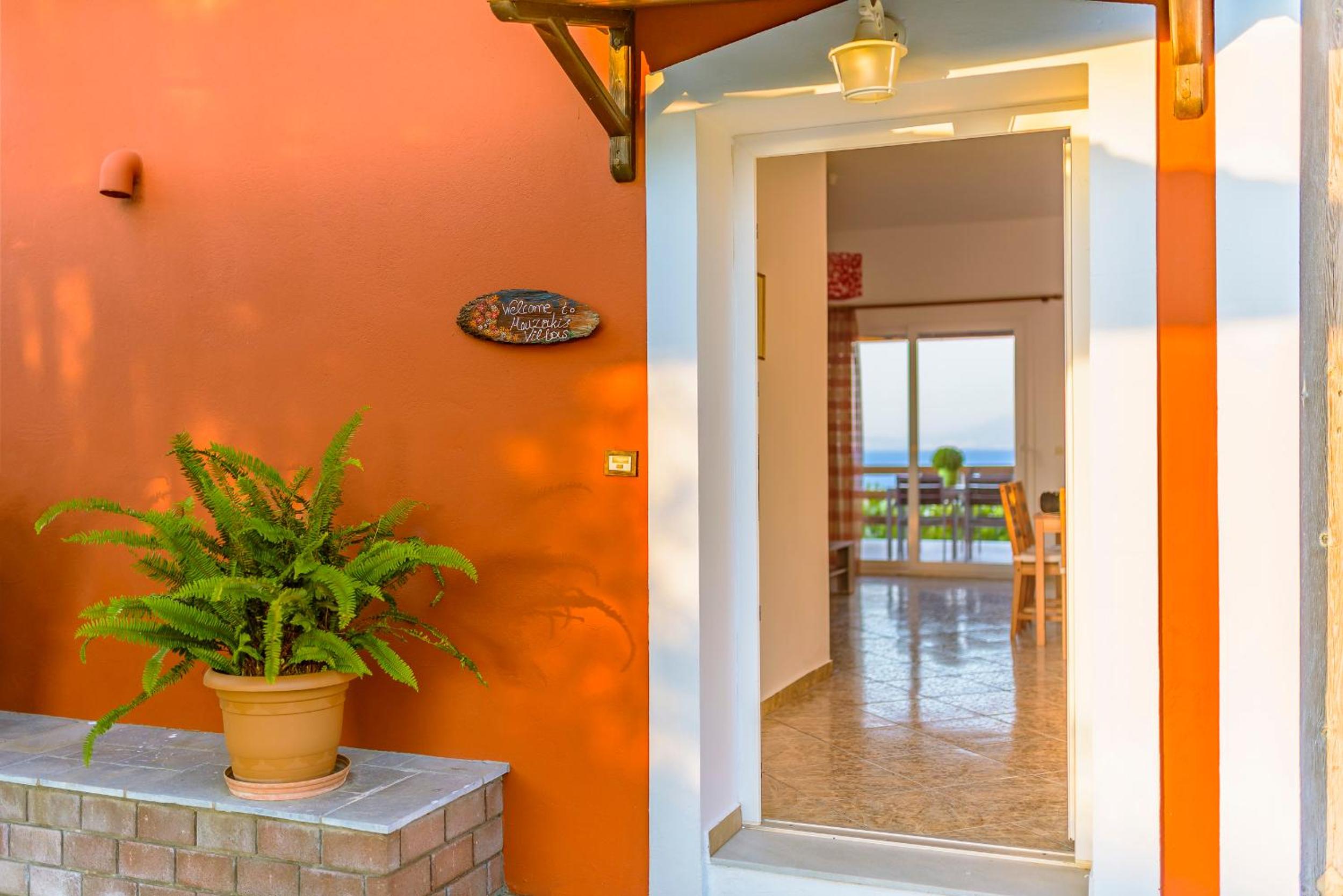 Mouzakis Villas