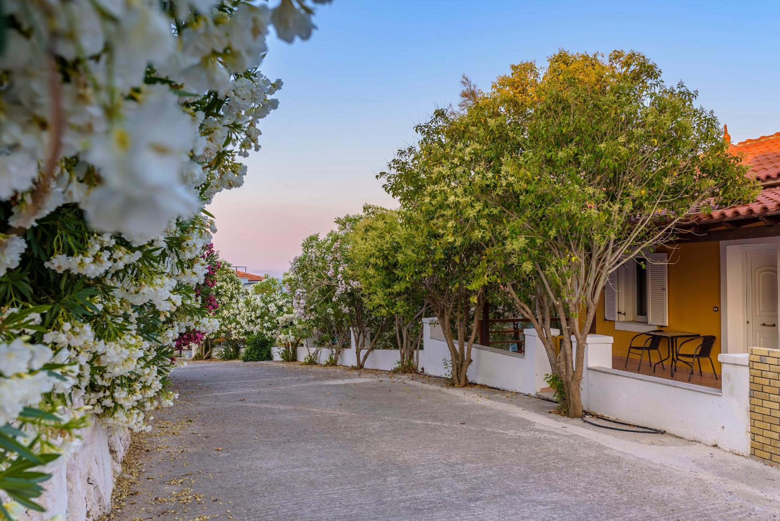 Mouzakis Villas