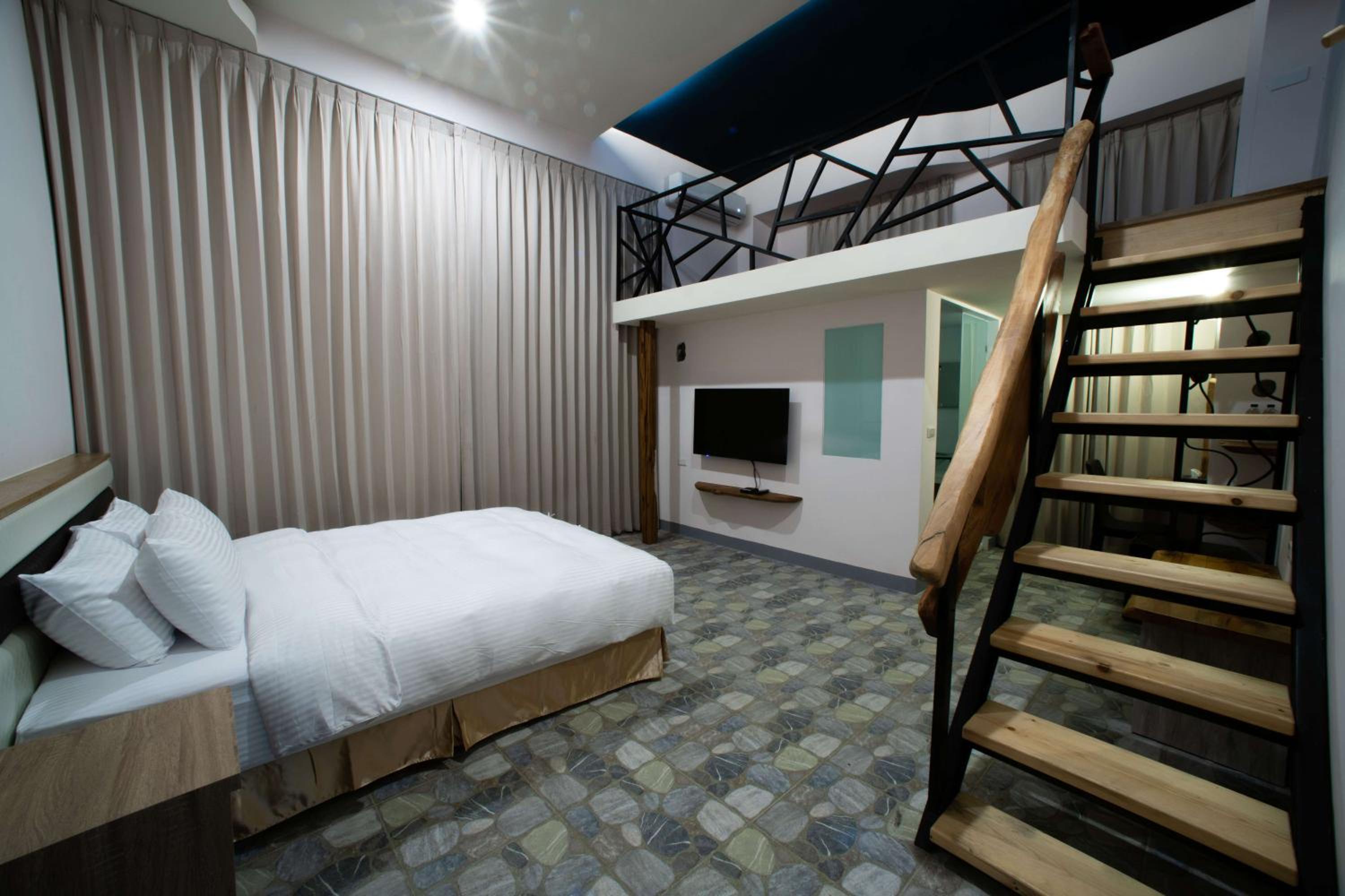 Toptai Homestay