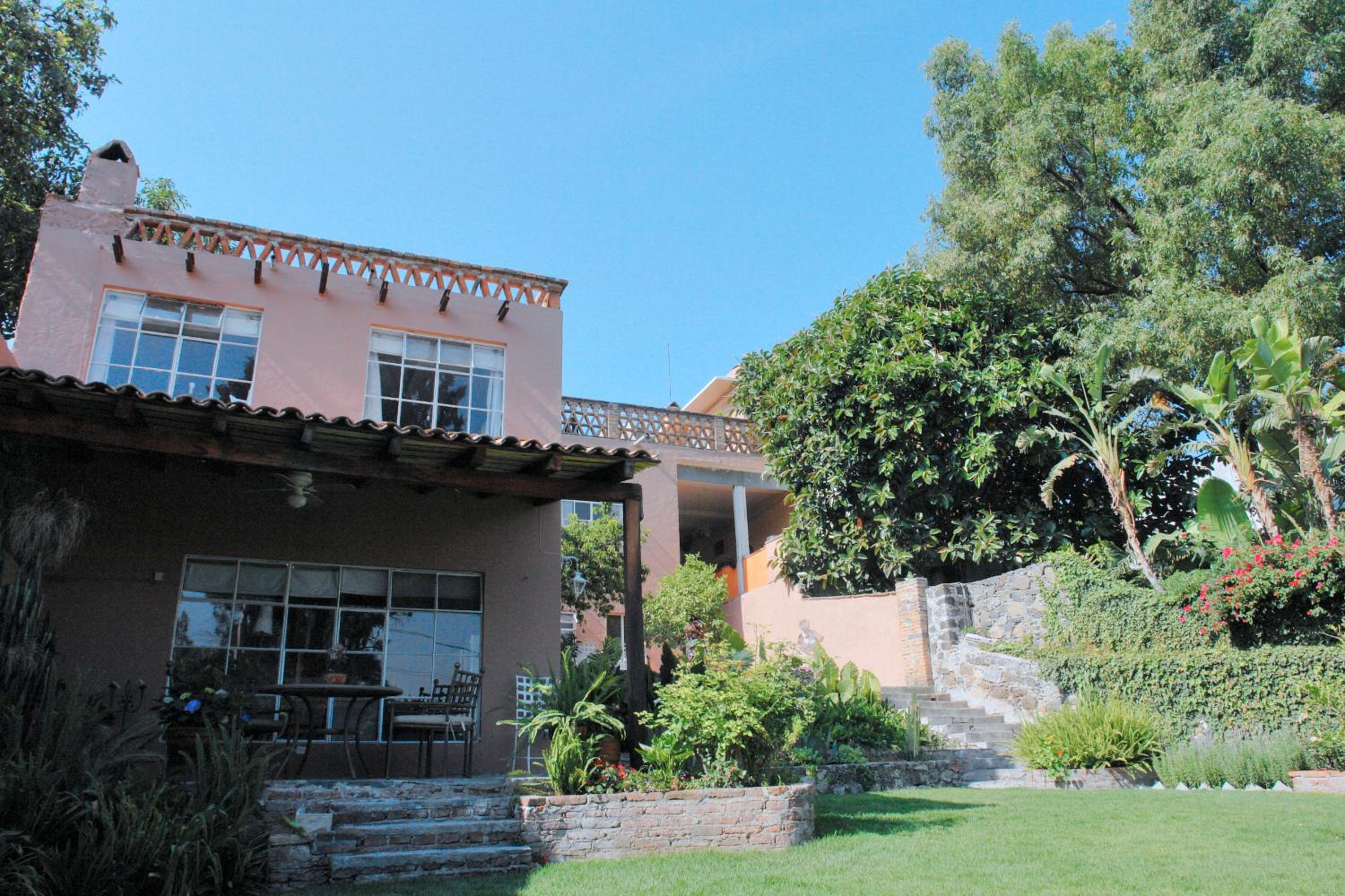 Hotel Suites Santo Domingo - Image 1