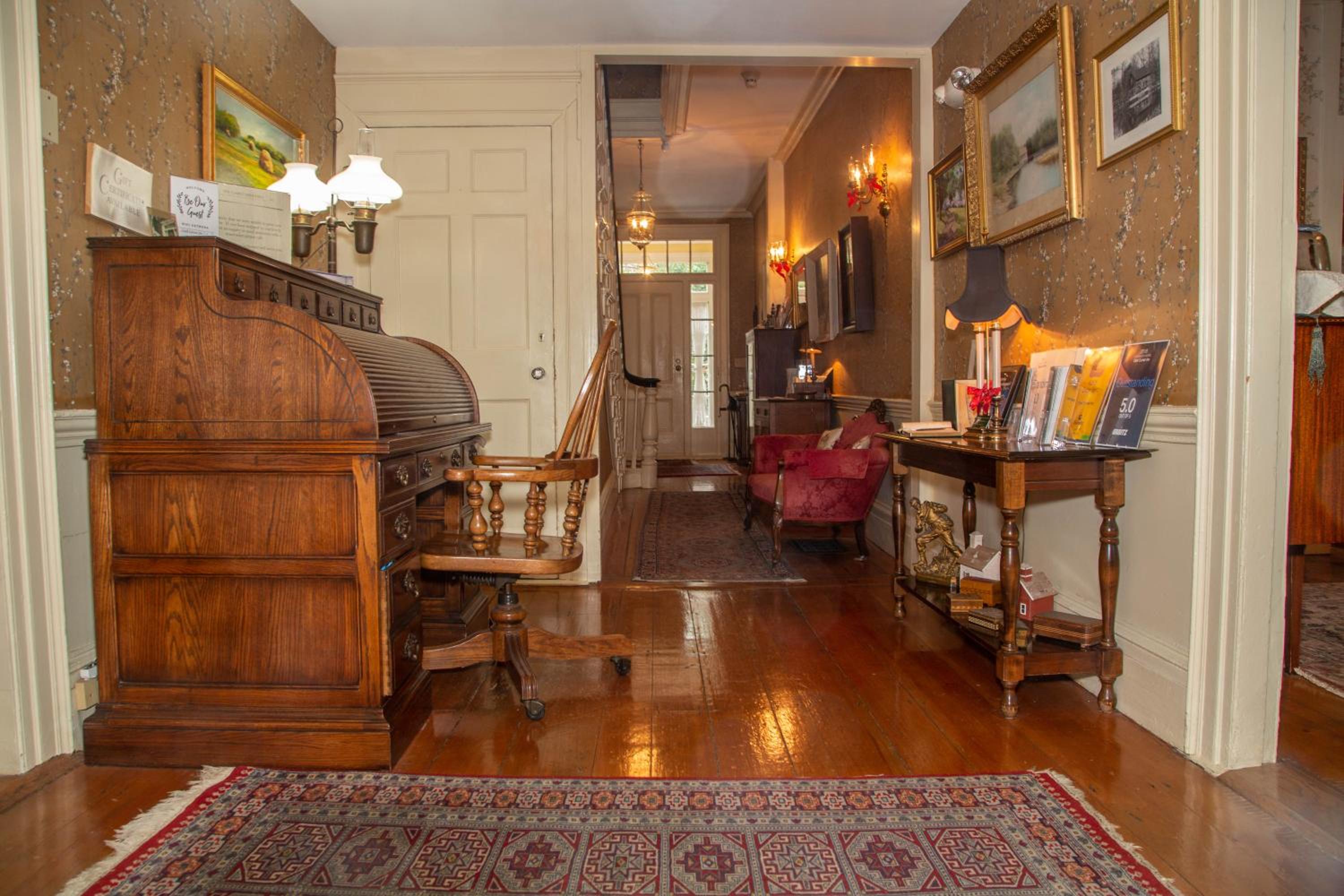 Clark Currier Inn
