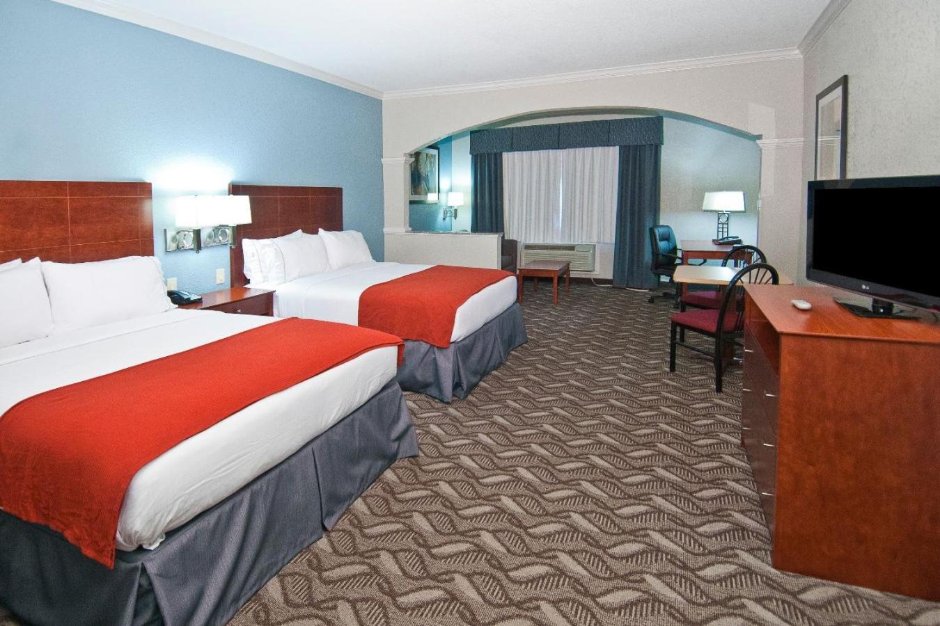 Lake Charles Vacations - Holiday Inn Express Hotel and Suites Lake Charles, an IHG Hotel - Property Image 5