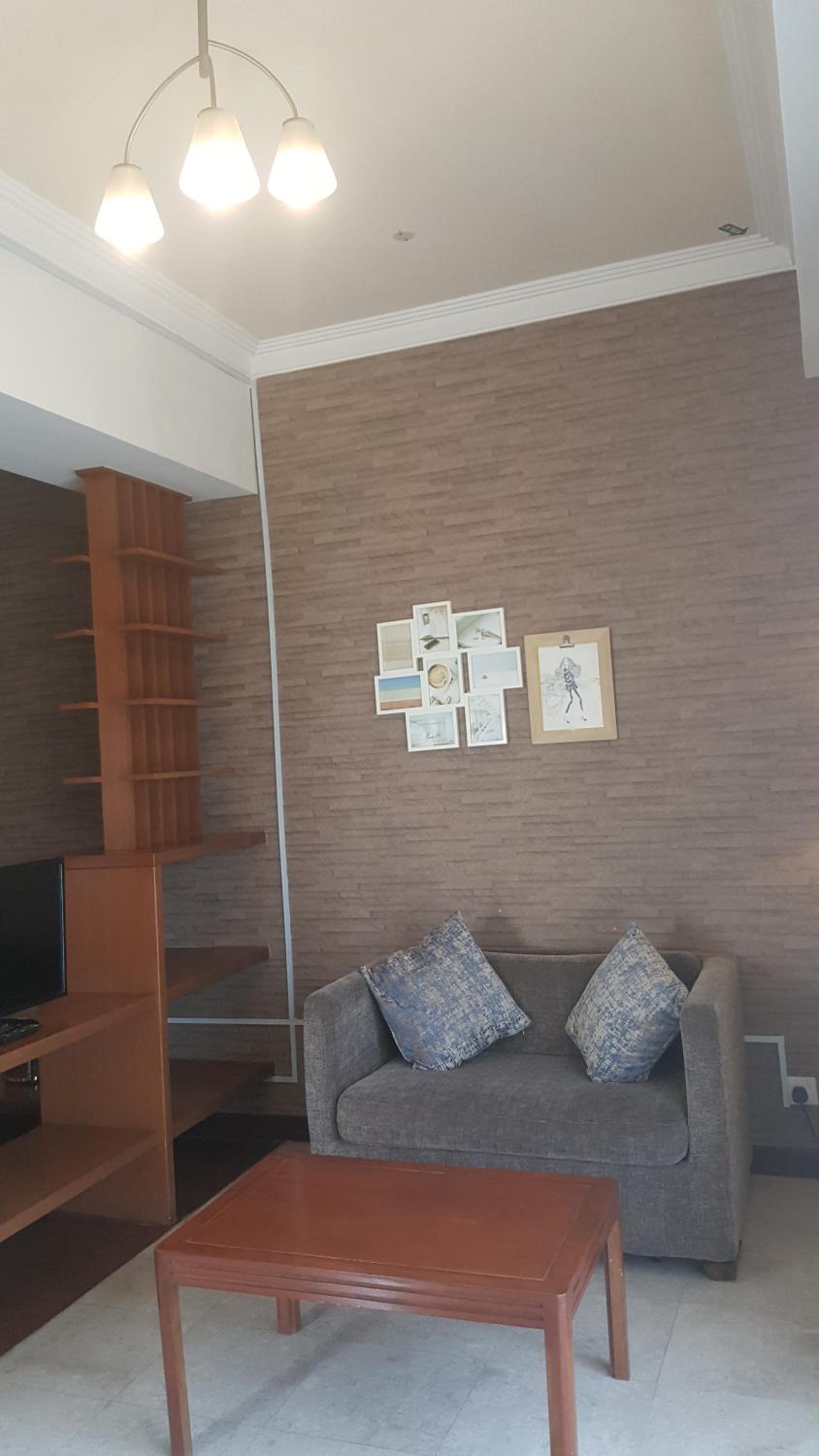 PENINSULA SEMANTAN SUITEs