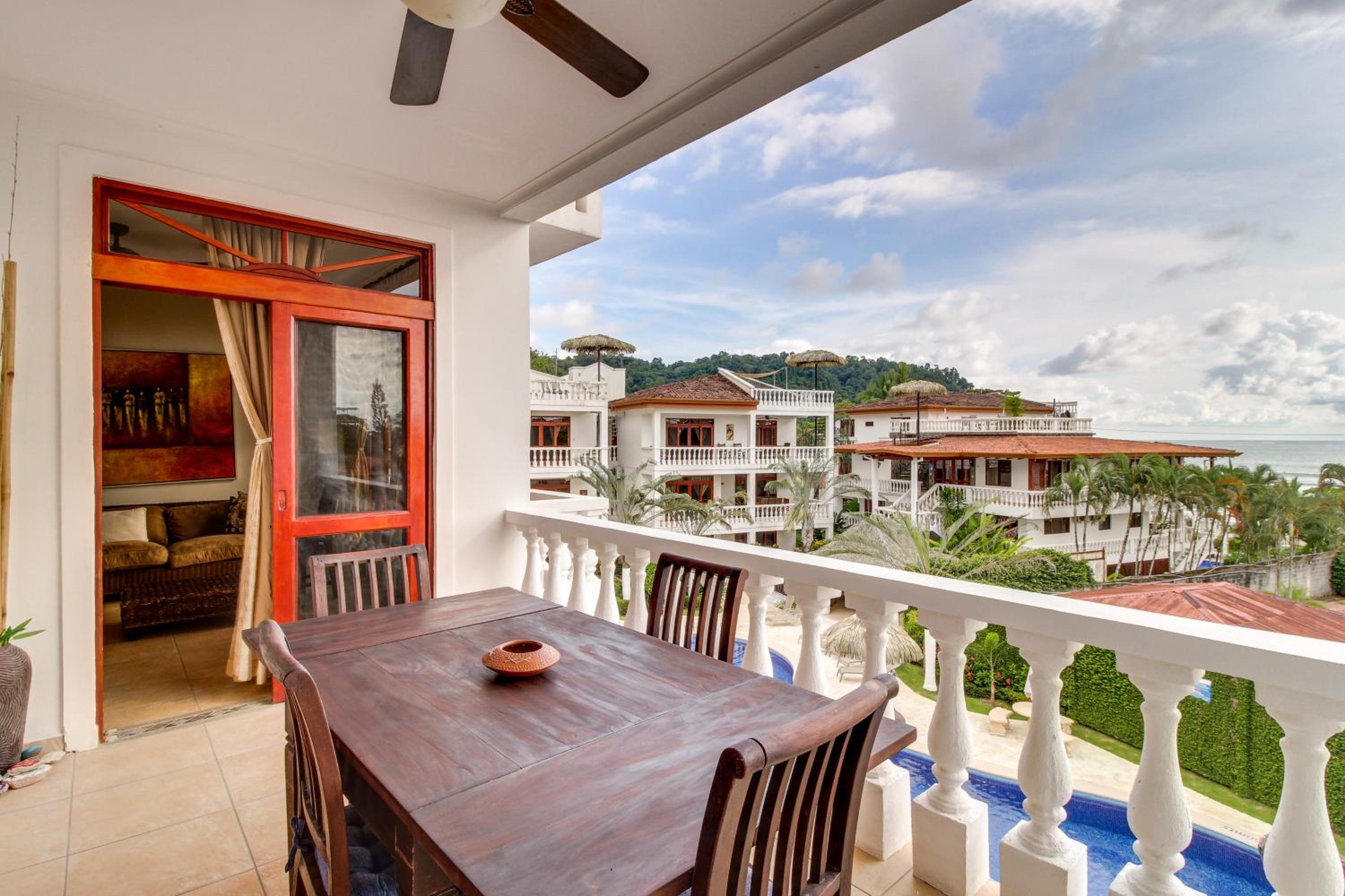 Hotel La Paloma Blanca B3 - Image 1