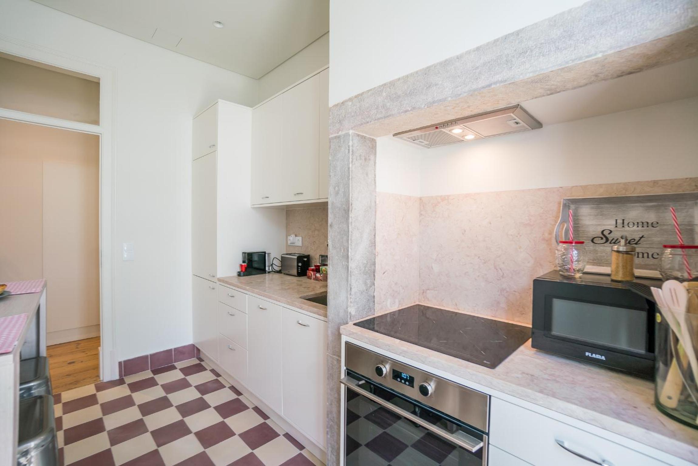 Stylish Apartment near Av. Liberdade view 3