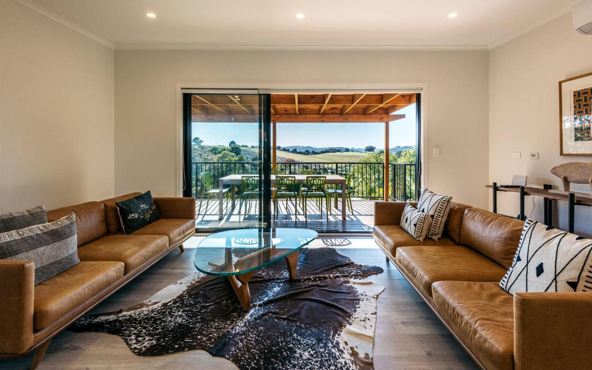 Putaki Bay - Tui Villa - Be My Guest Waiheke