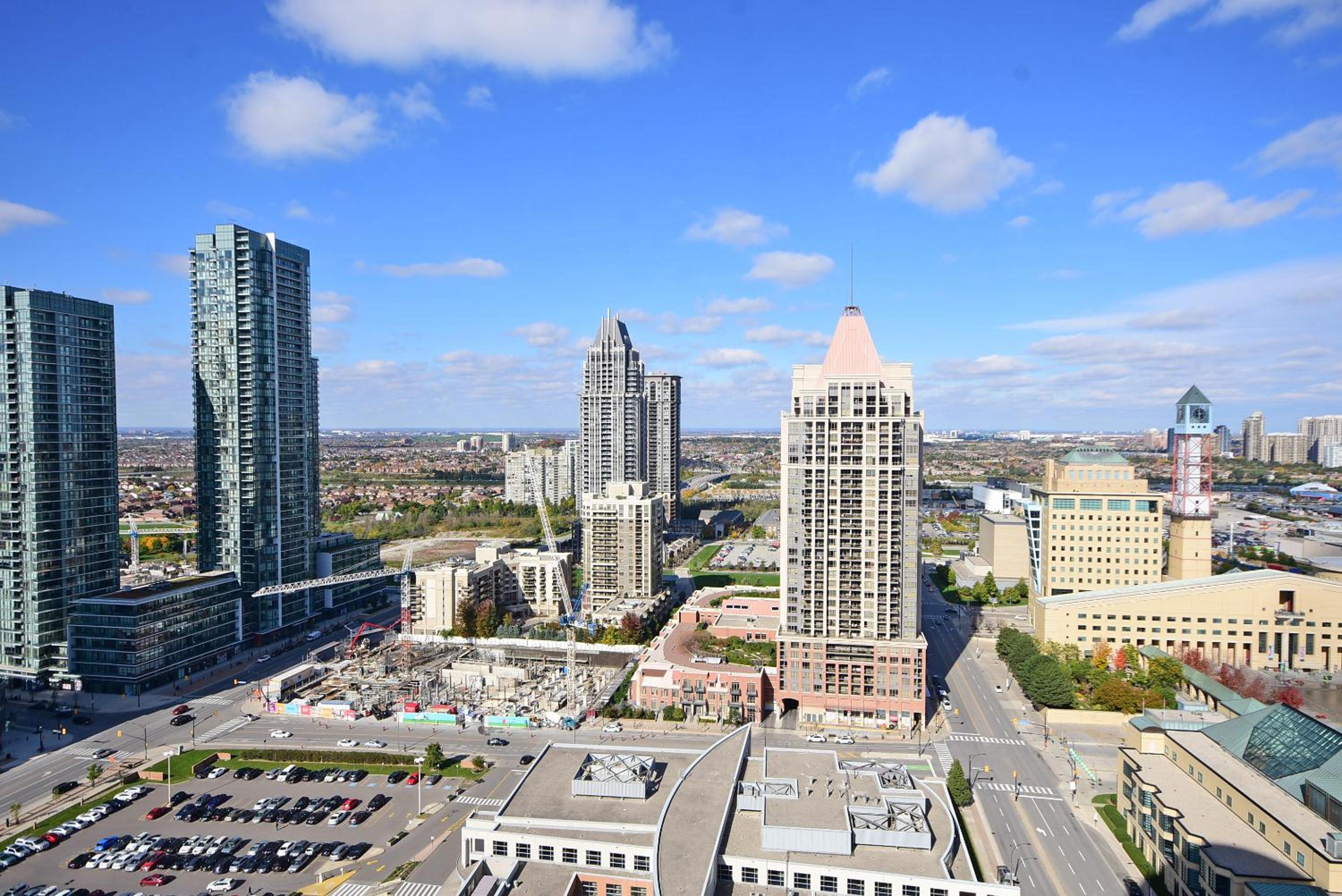 Royal Stays Furnished Apartments - Square One
