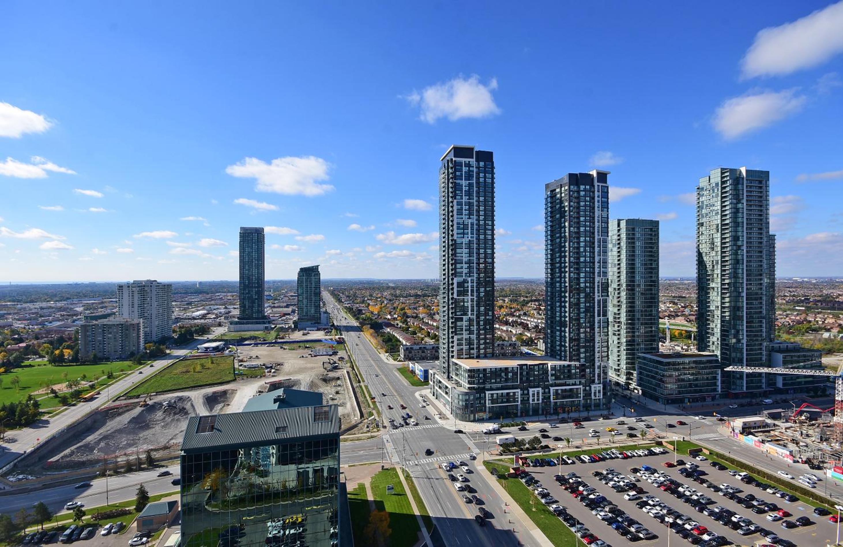 Royal Stays Furnished Apartments - Square One
