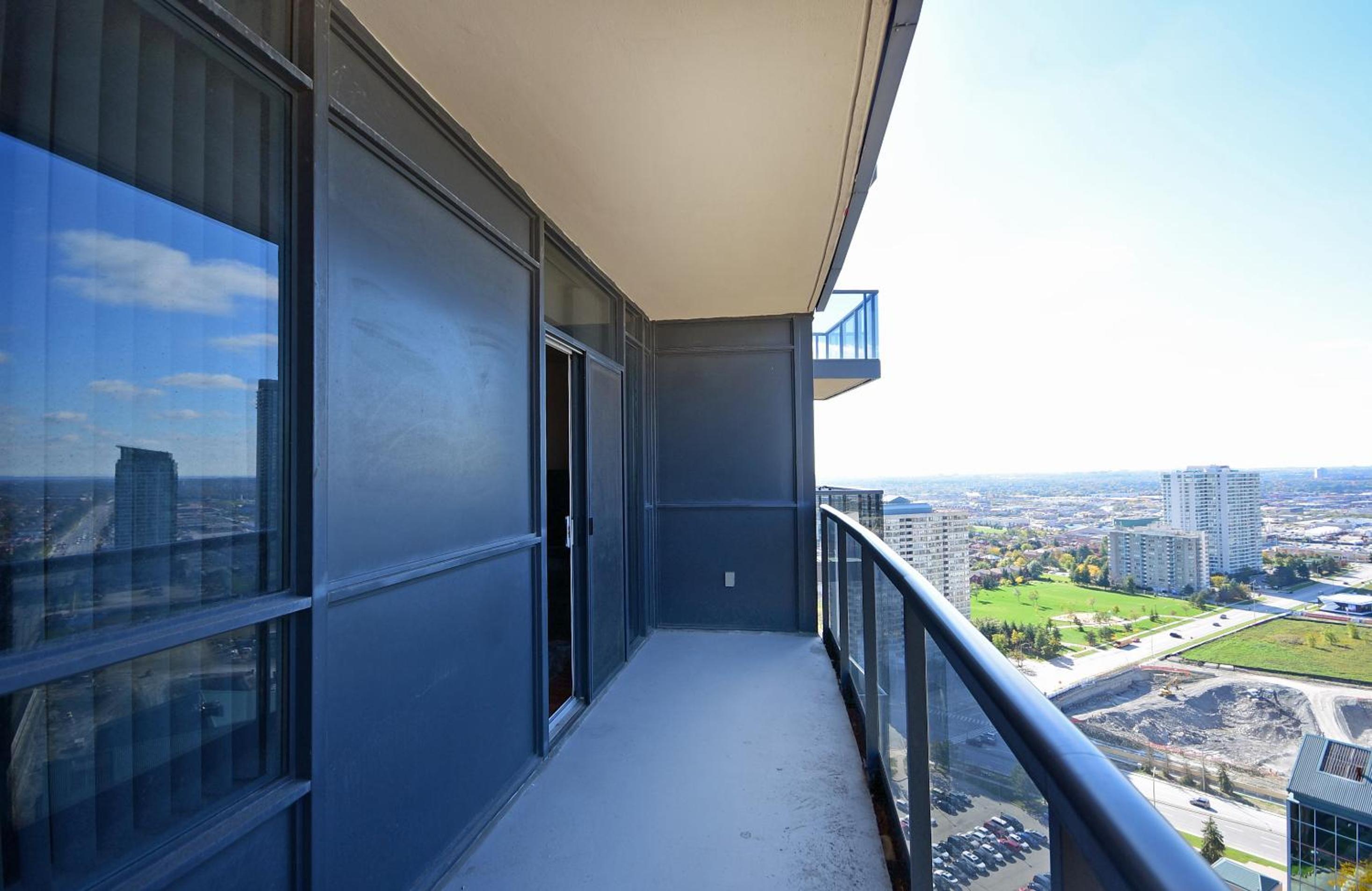 Royal Stays Furnished Apartments - Square One