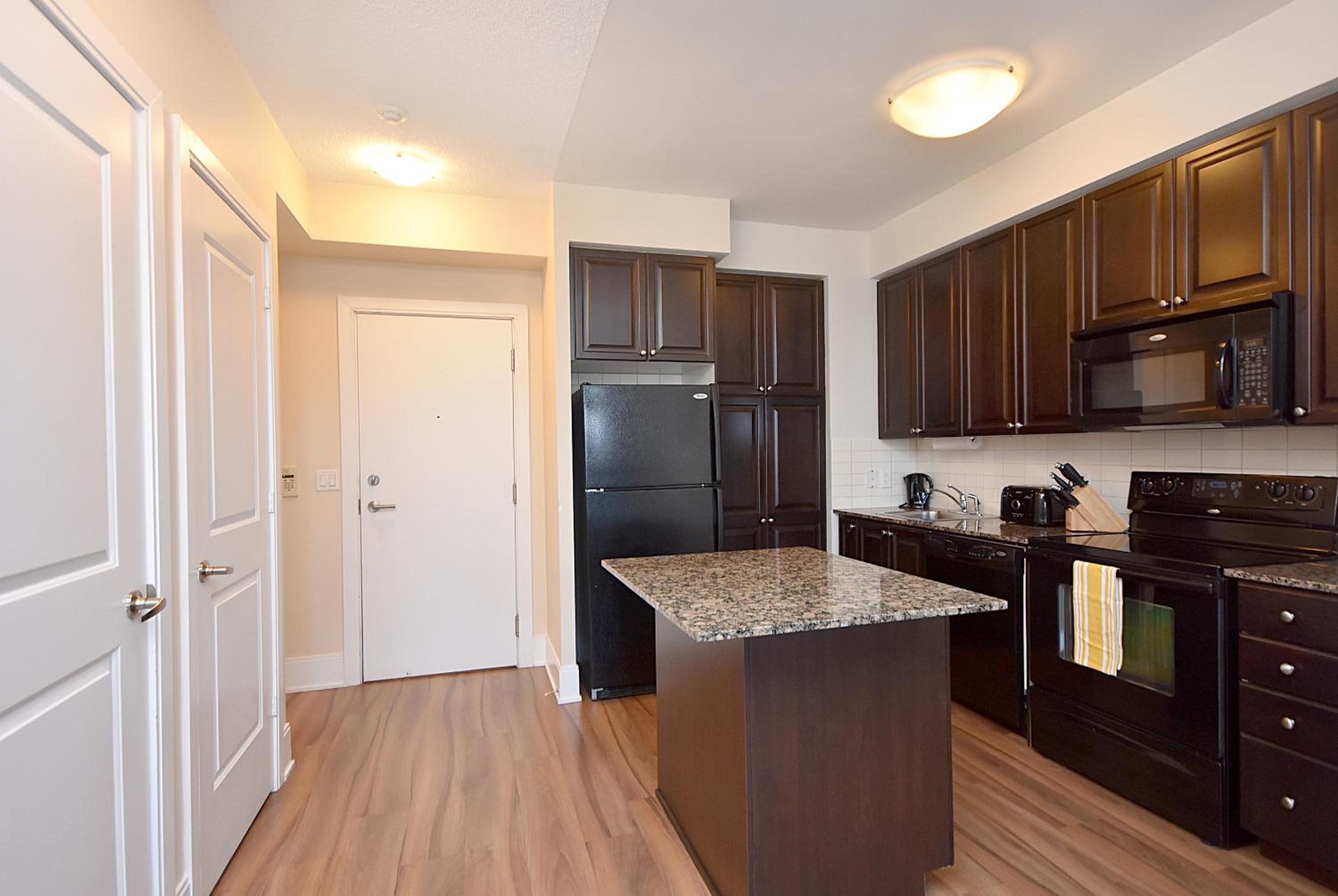Royal Stays Furnished Apartments - Square One