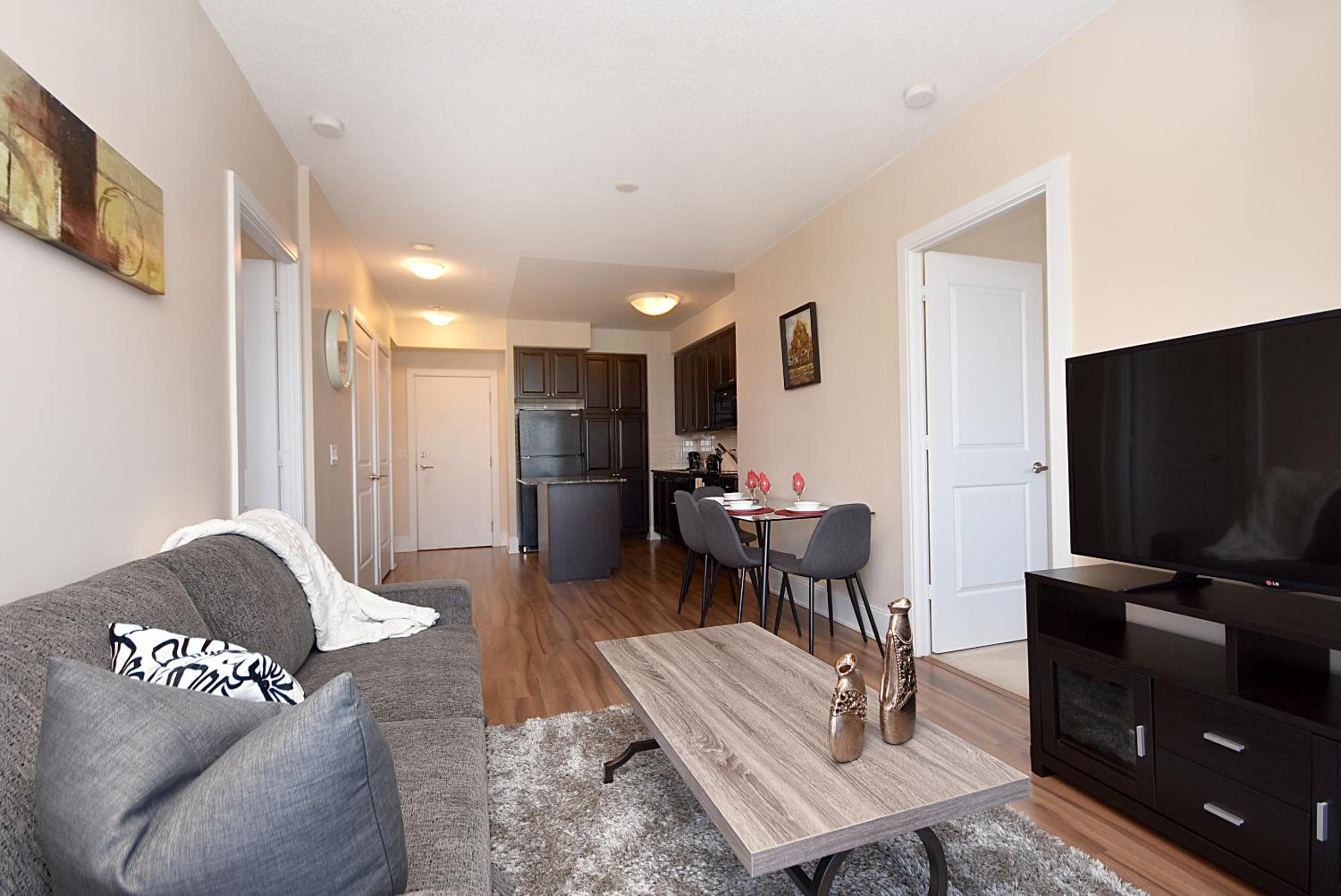 Royal Stays Furnished Apartments - Square One