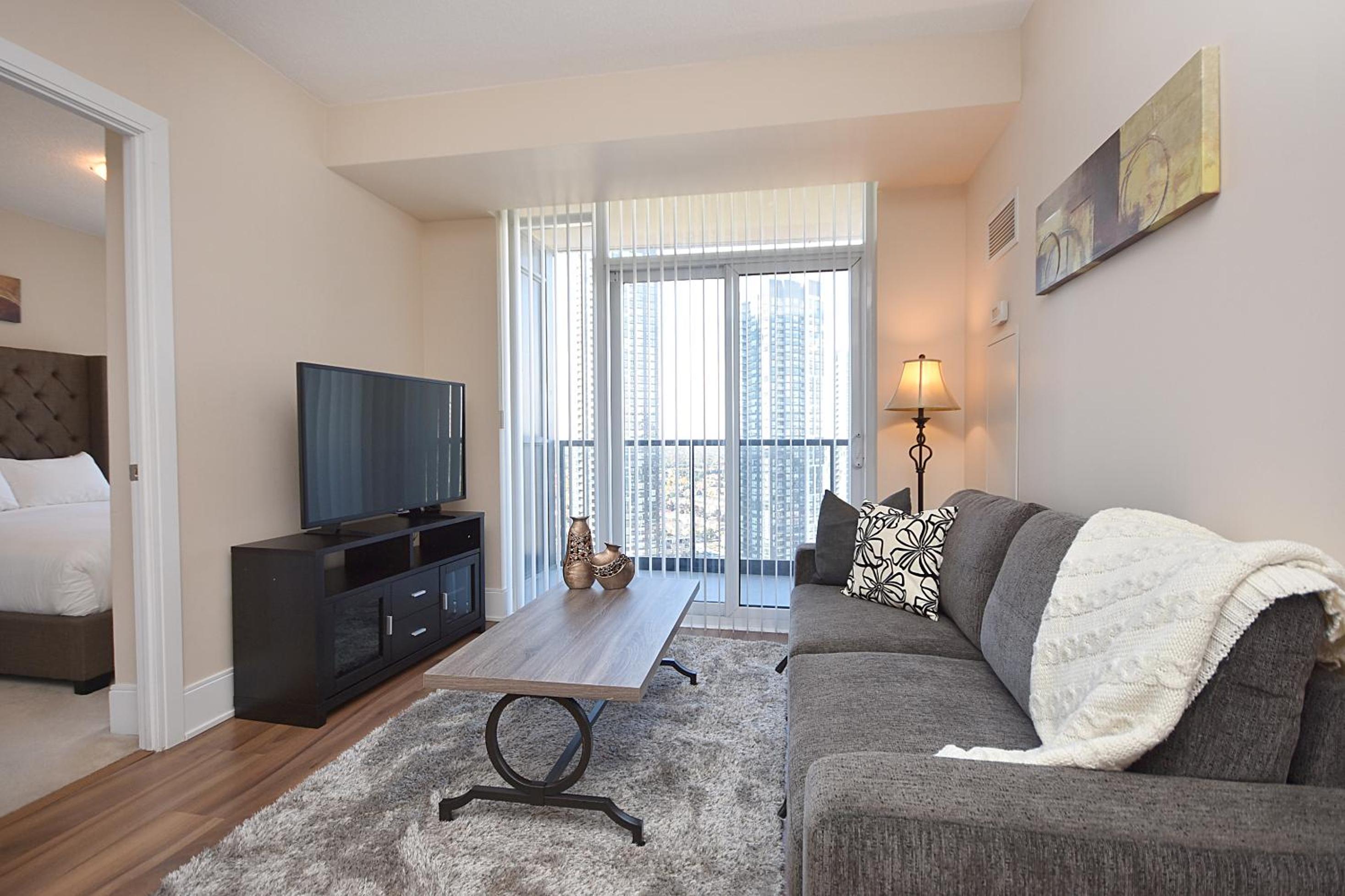 Royal Stays Furnished Apartments - Square One