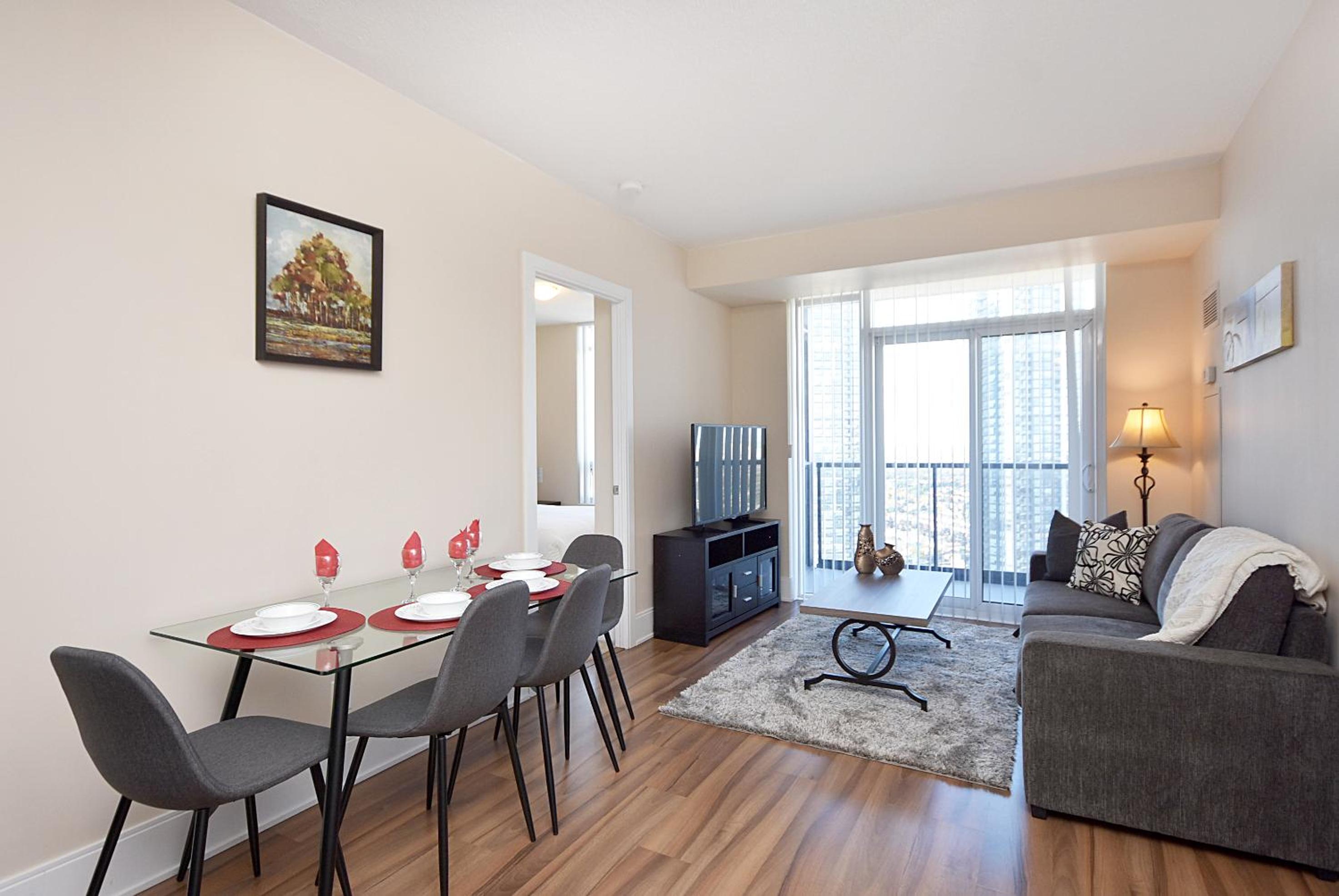 Royal Stays Furnished Apartments - Square One