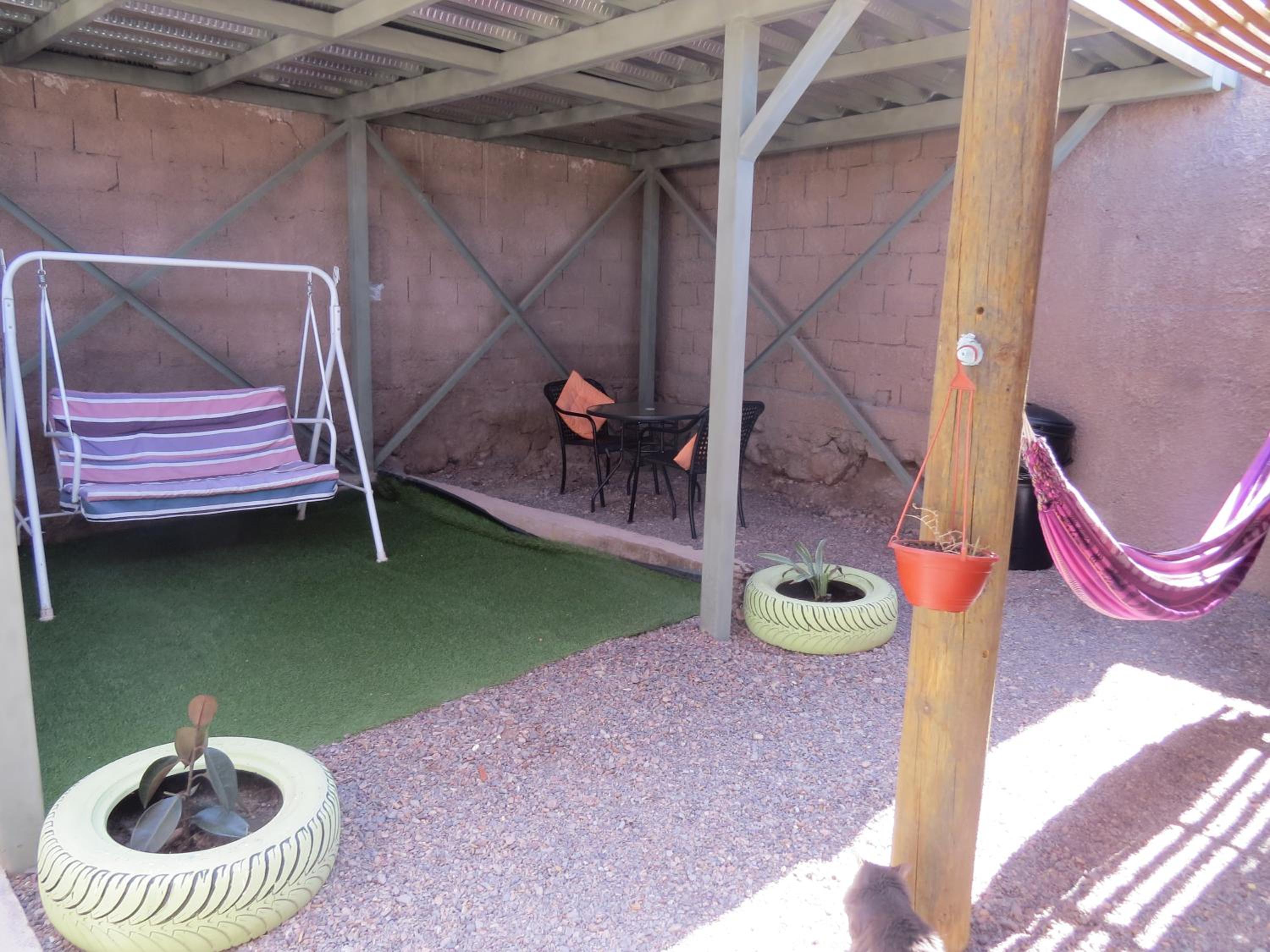 Hostal Alabalti