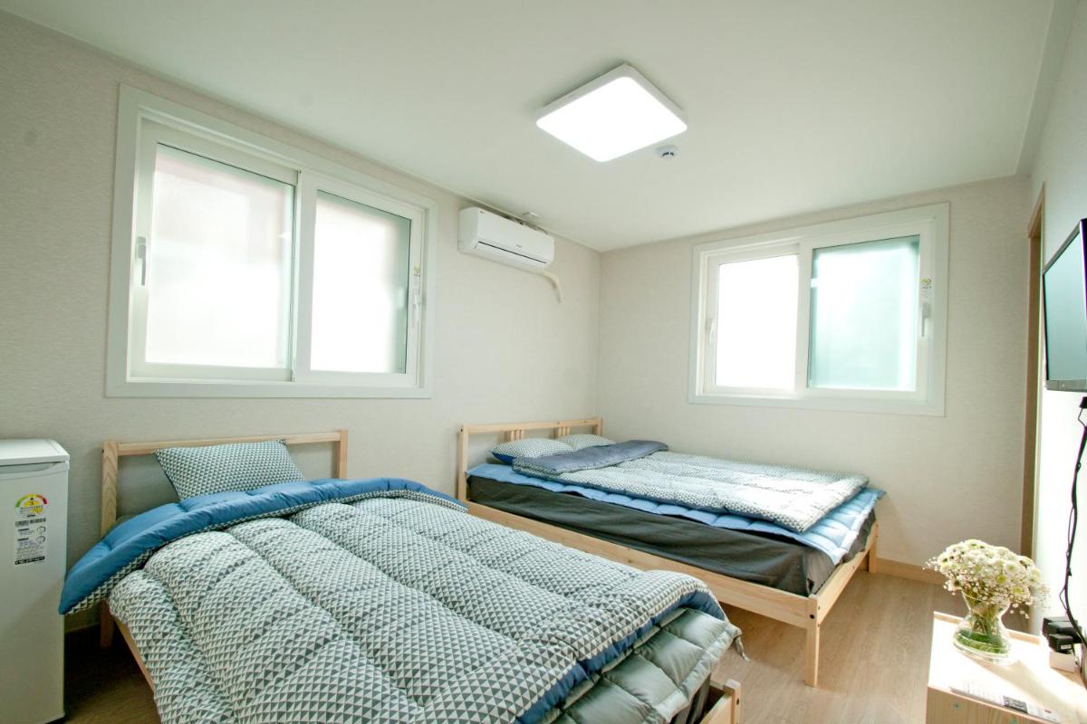 Twin Rabbit Guesthouse