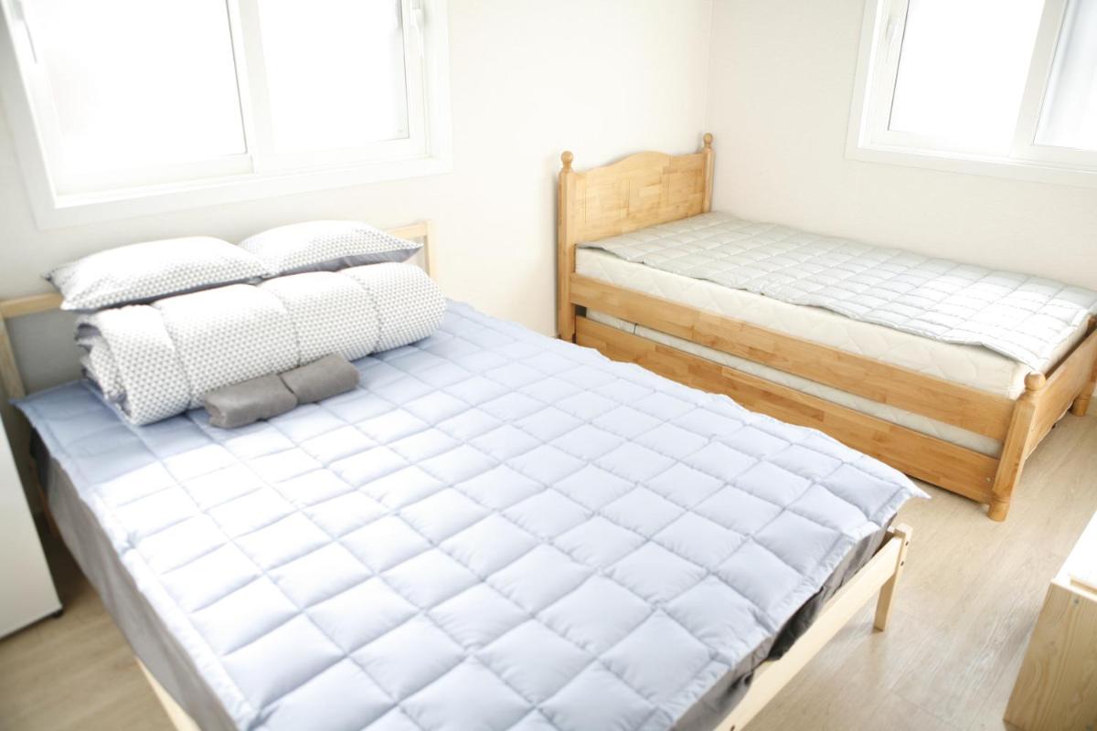 Twin Rabbit Guesthouse