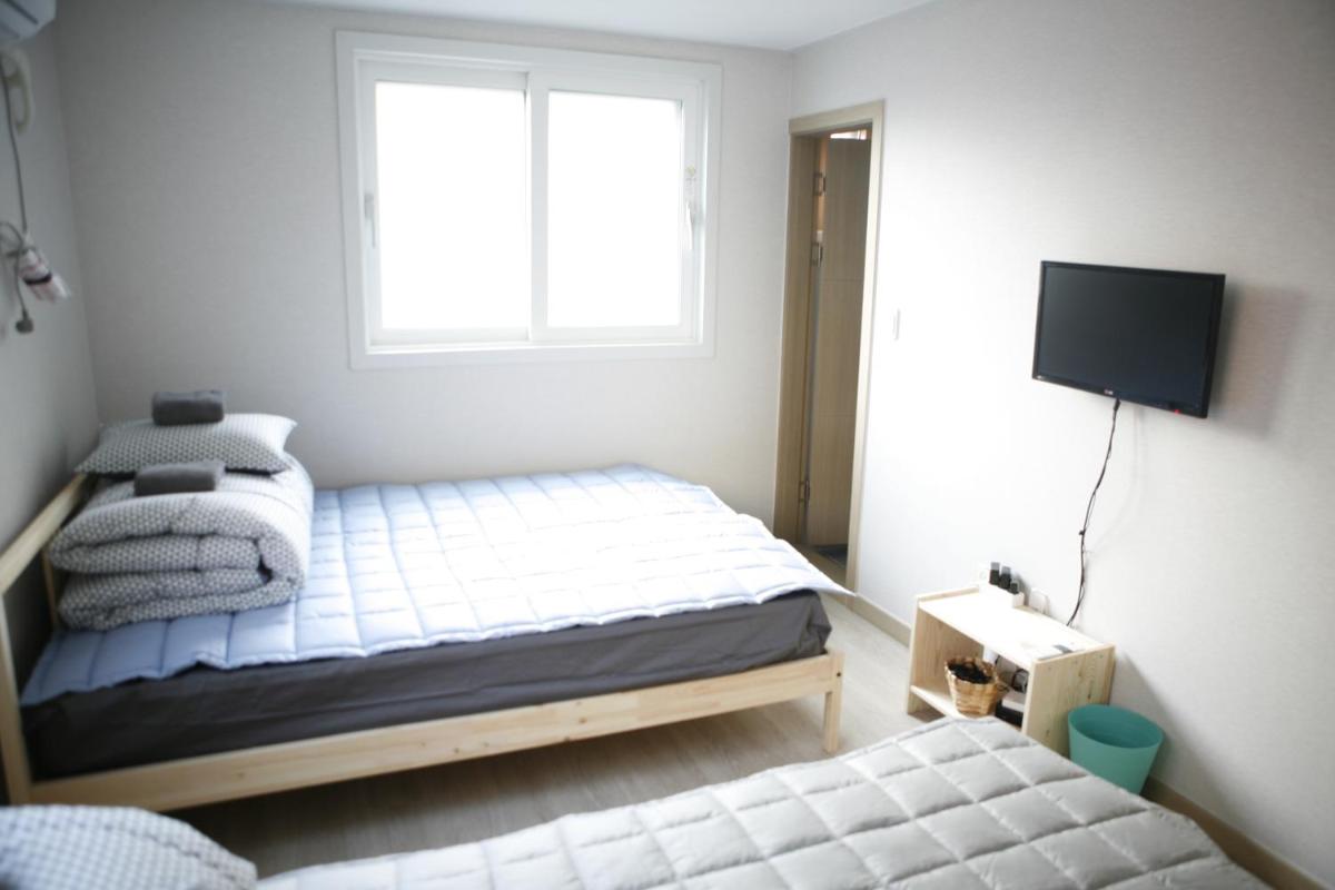Twin Rabbit Guesthouse