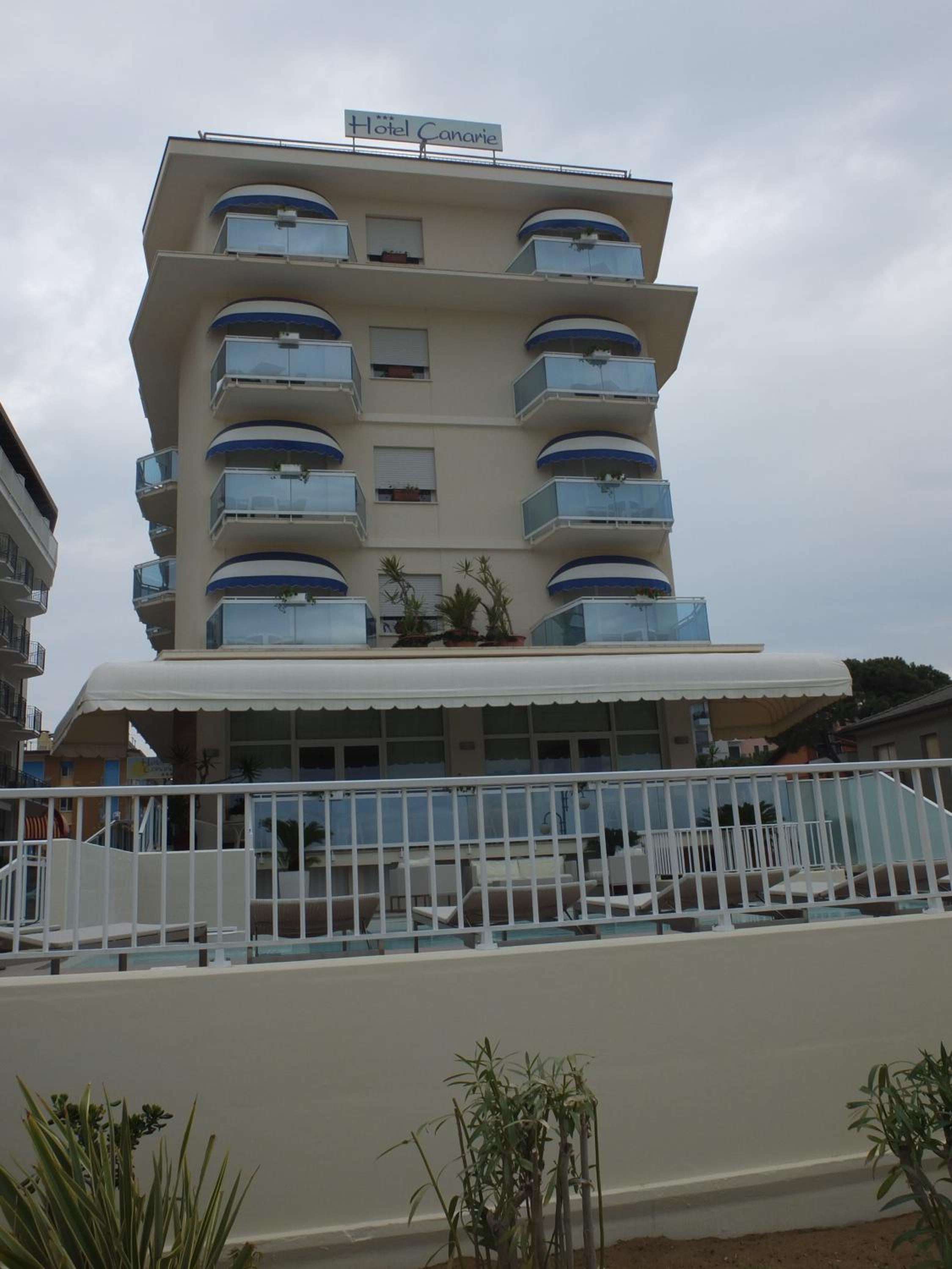 Hotel Canarie - Image 1