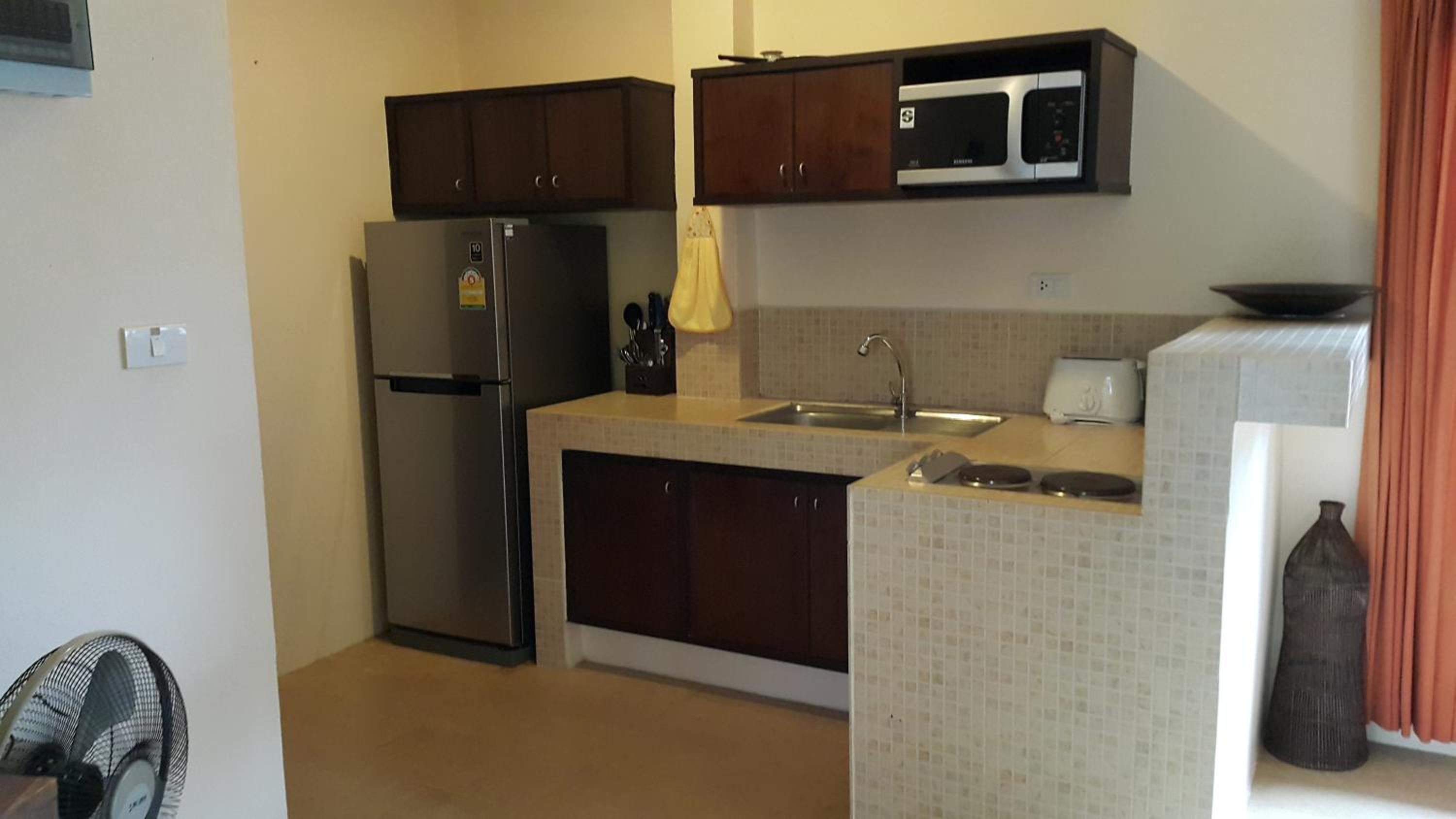 Baan Tropicana