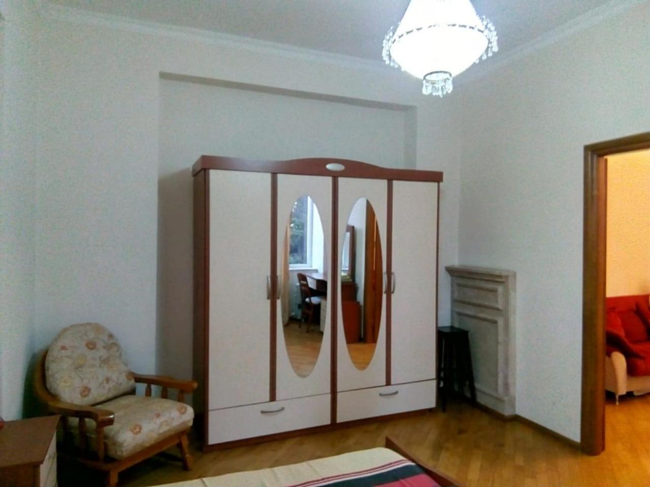 SAMED VURGUN St.Apartment
