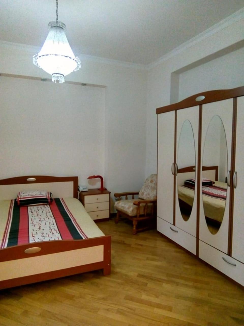 SAMED VURGUN St.Apartment