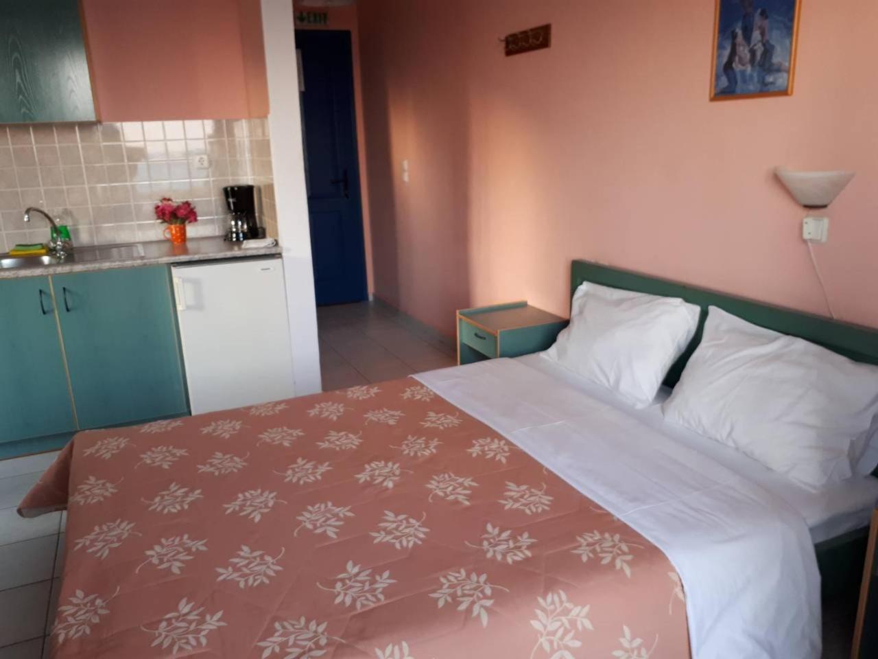 Akti Rooms