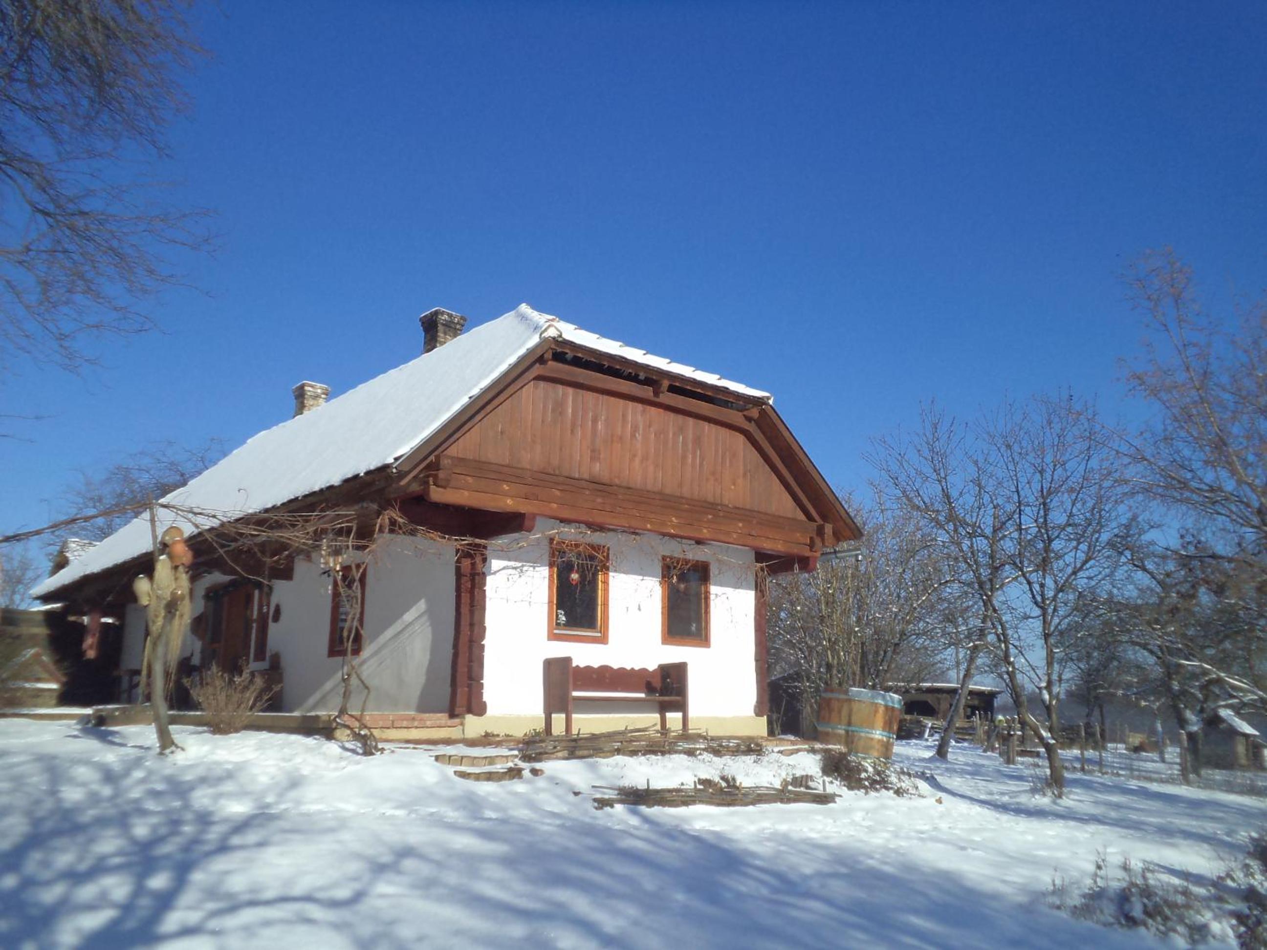 Photo 32