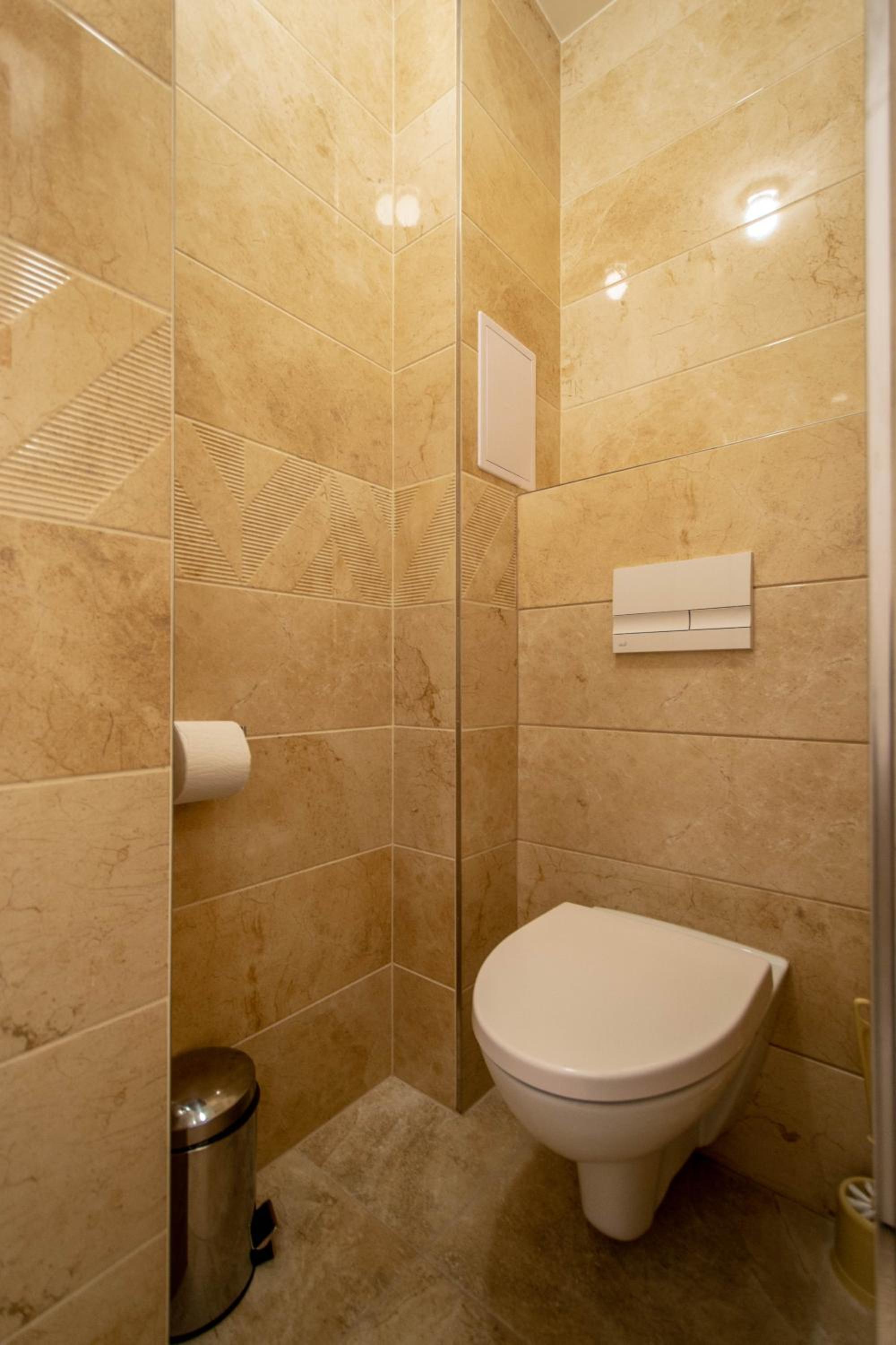 Pastel Art Deco 3BDR Ruterra Apt