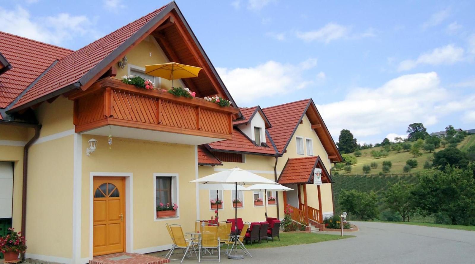 Apfelhof Flieder
