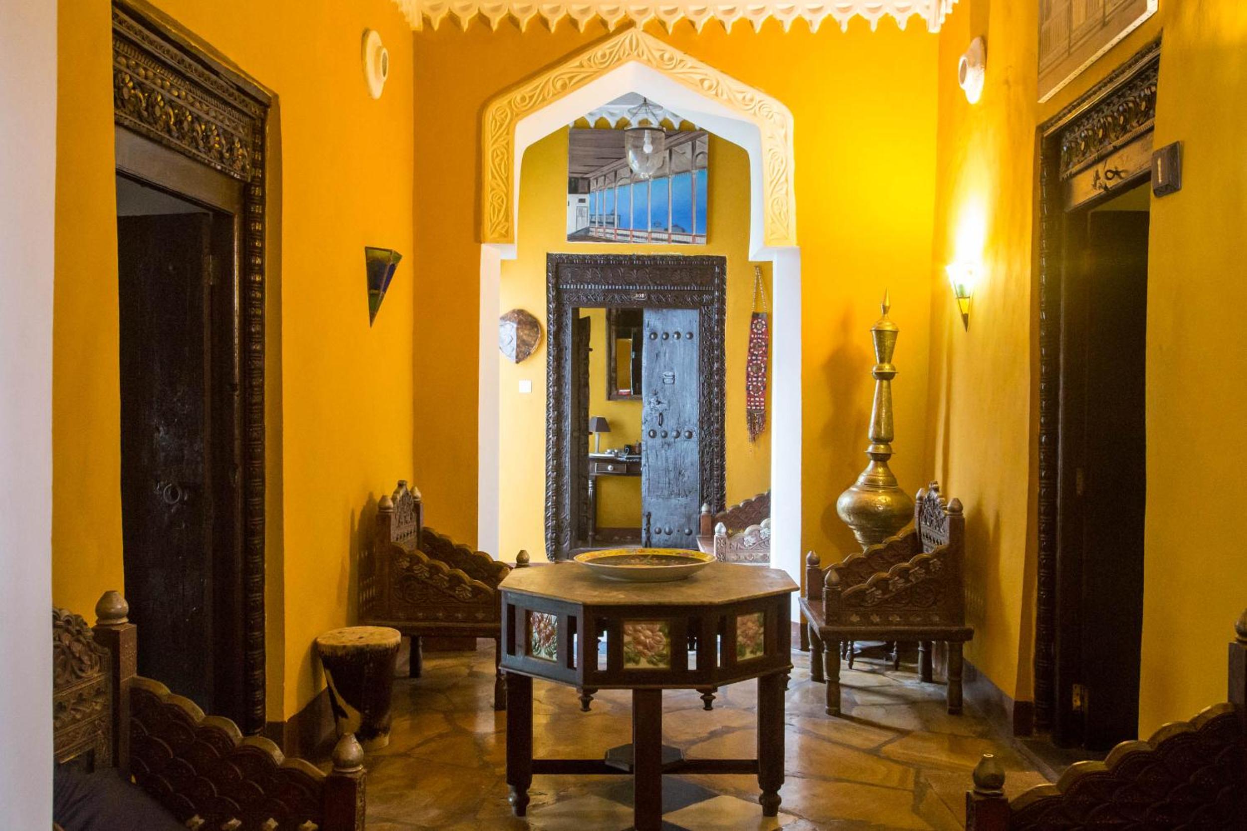 Kholle House