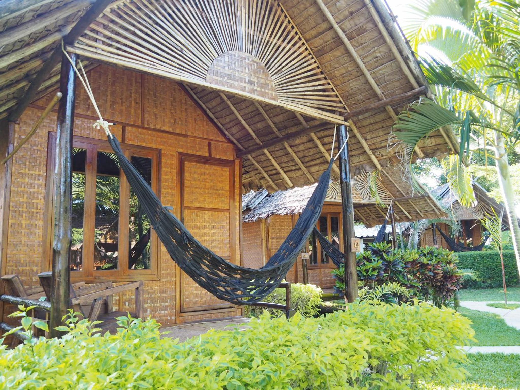 Pai Country Hut
