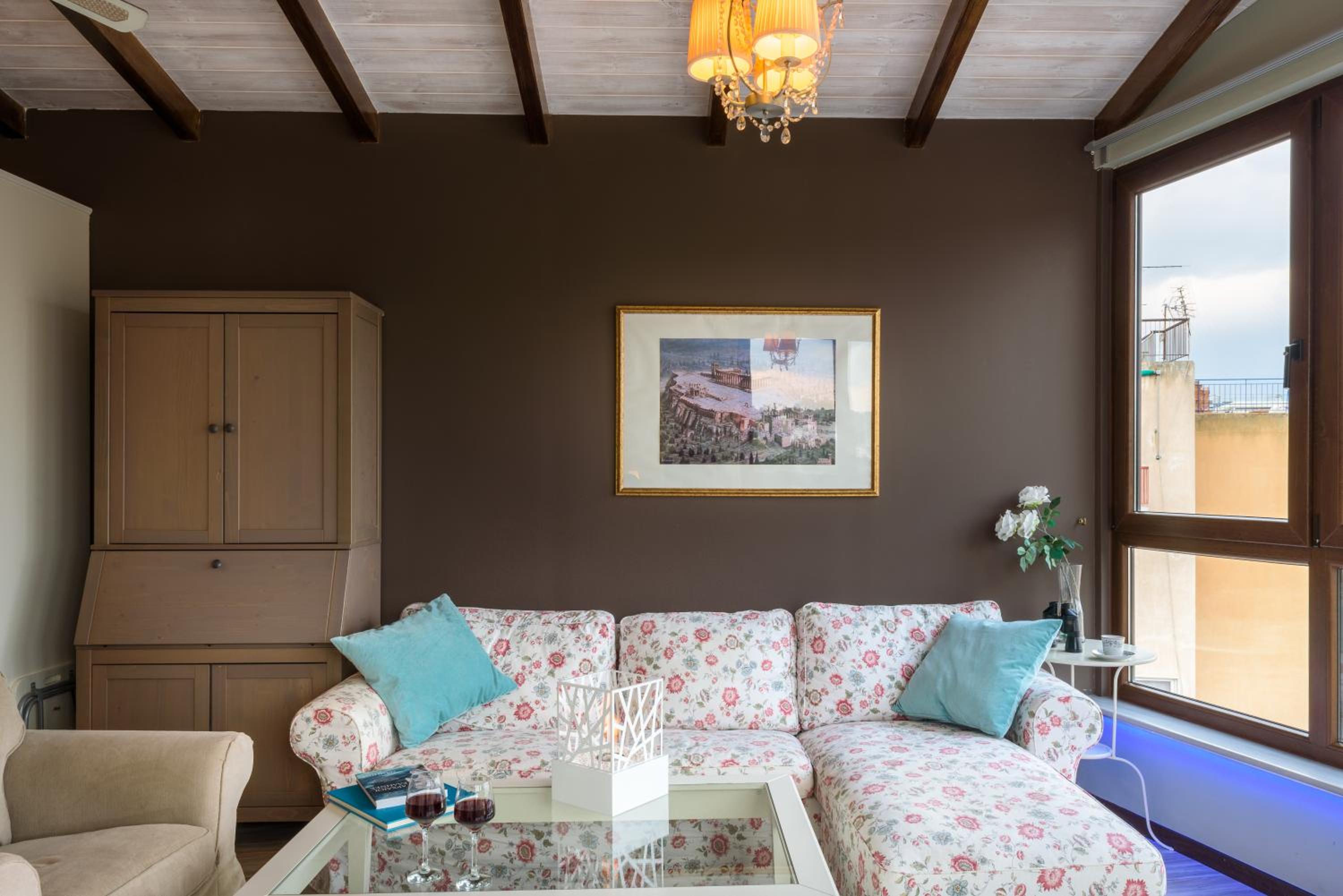 The 1 and only Acropolis penthouse photo 3