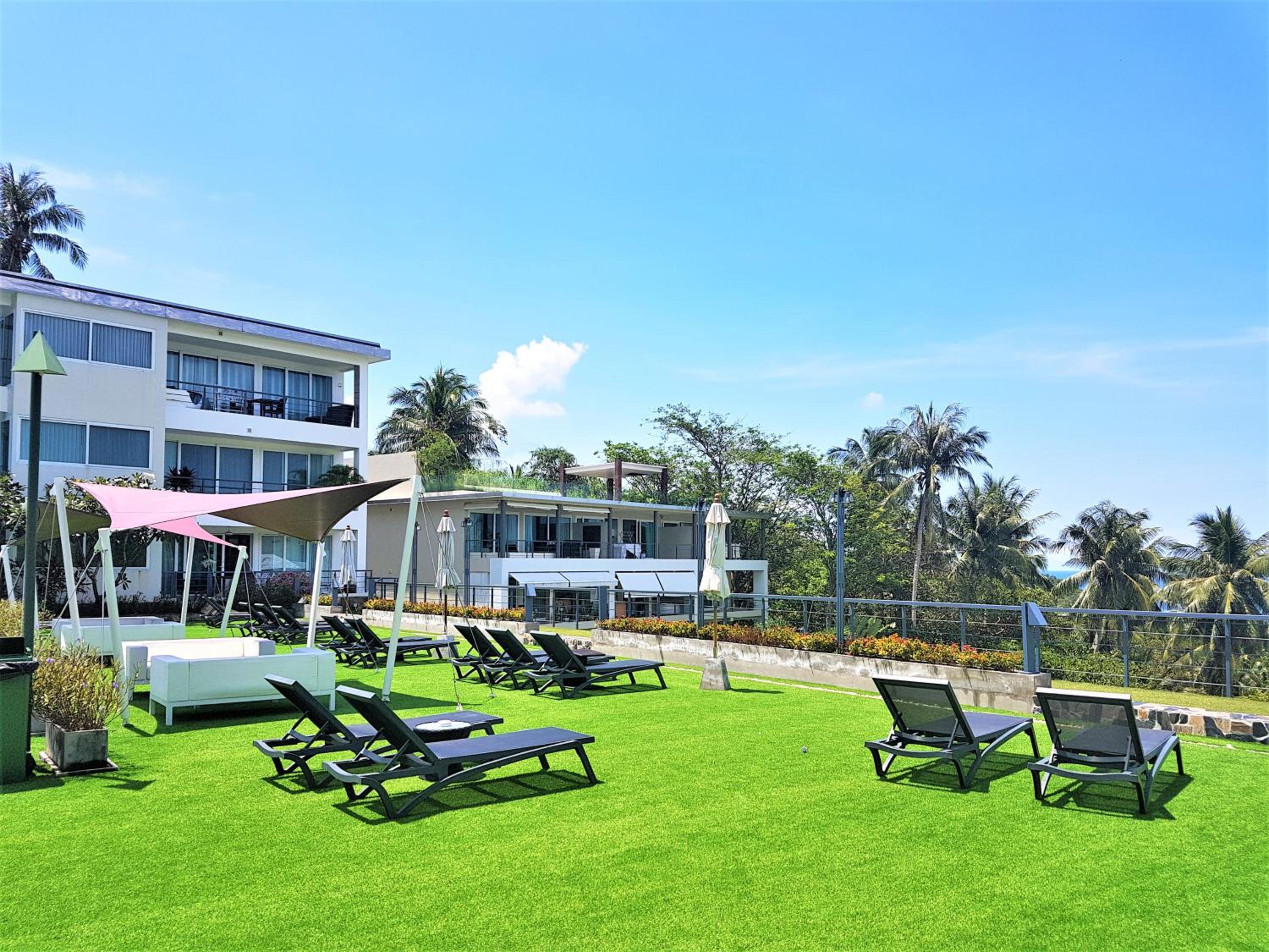 balance & terrace