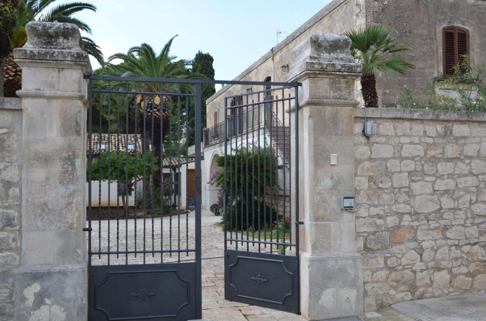 Modica Vacations - Villa Alchea Locazione Turistica - Property Image 1