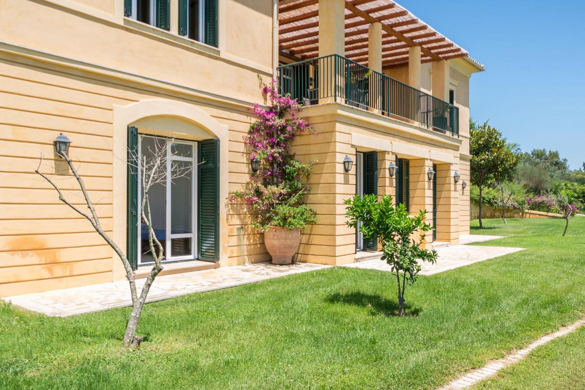 Hotel VILLA MYLOS - Image 1