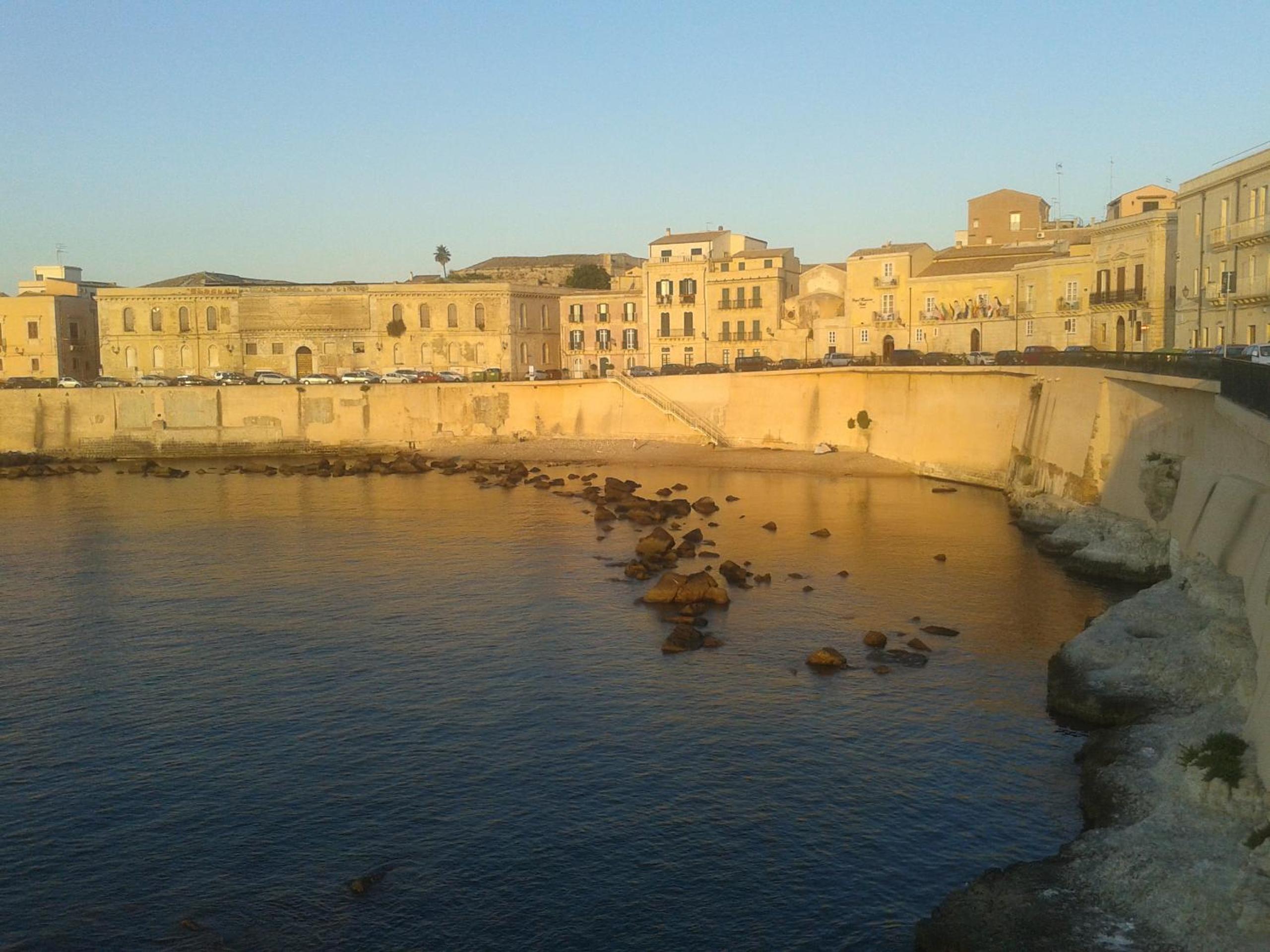 Incantevole appartamento in palazzo storico Ortigia